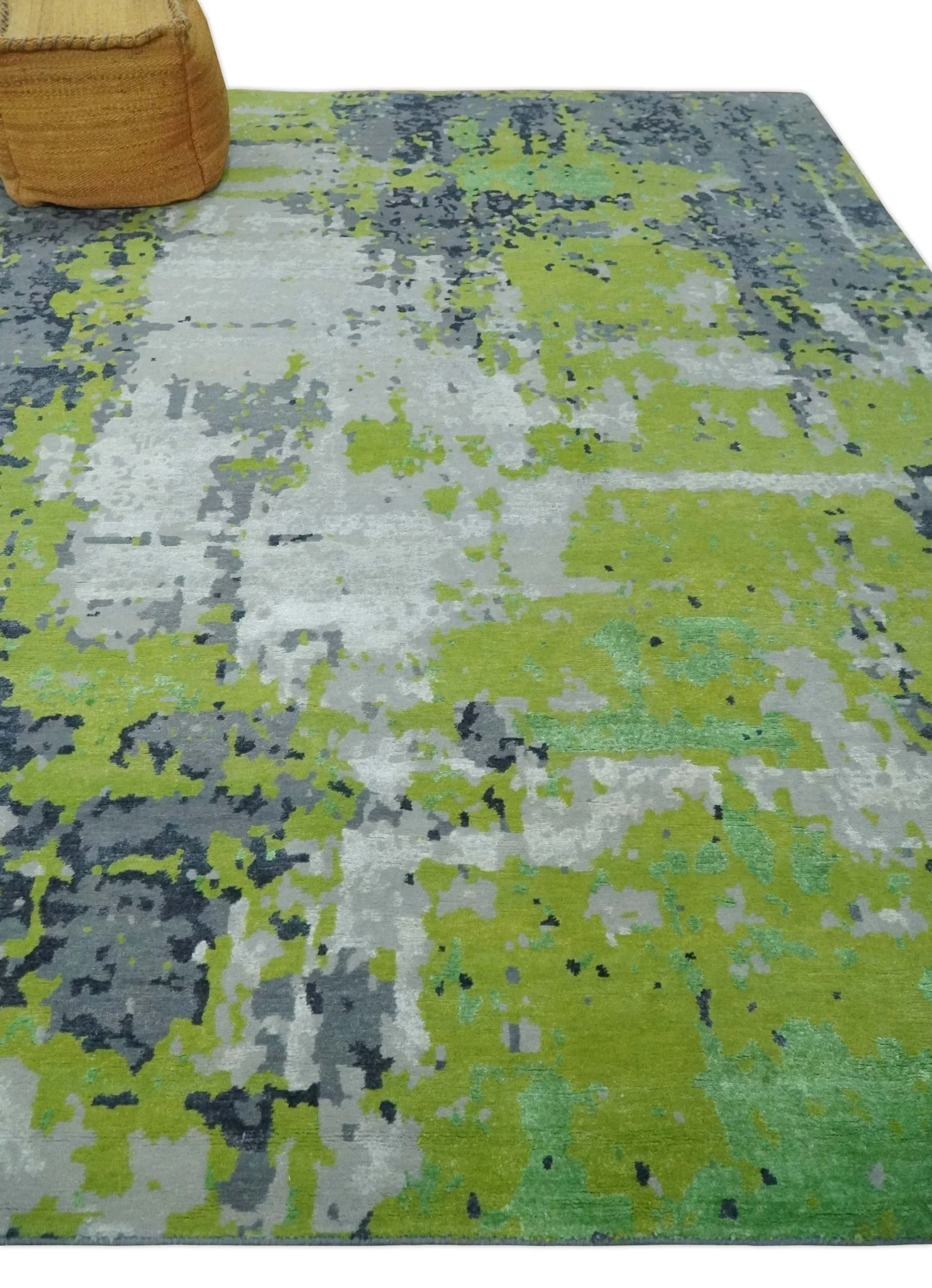 Modern Abstract Silver, Green and Gray Hand Knotted 8x10 Wool and Bamboo Silk Area Rug - Image 4
