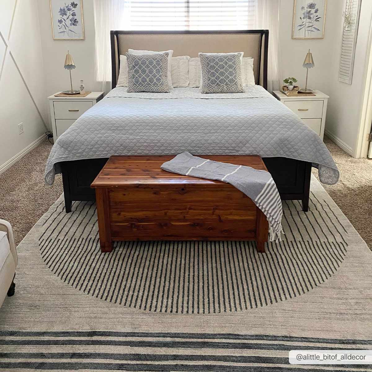 Silver, Ivory and Charcoal Geometrical Stripes Pattern washable Design Rug - Image 4