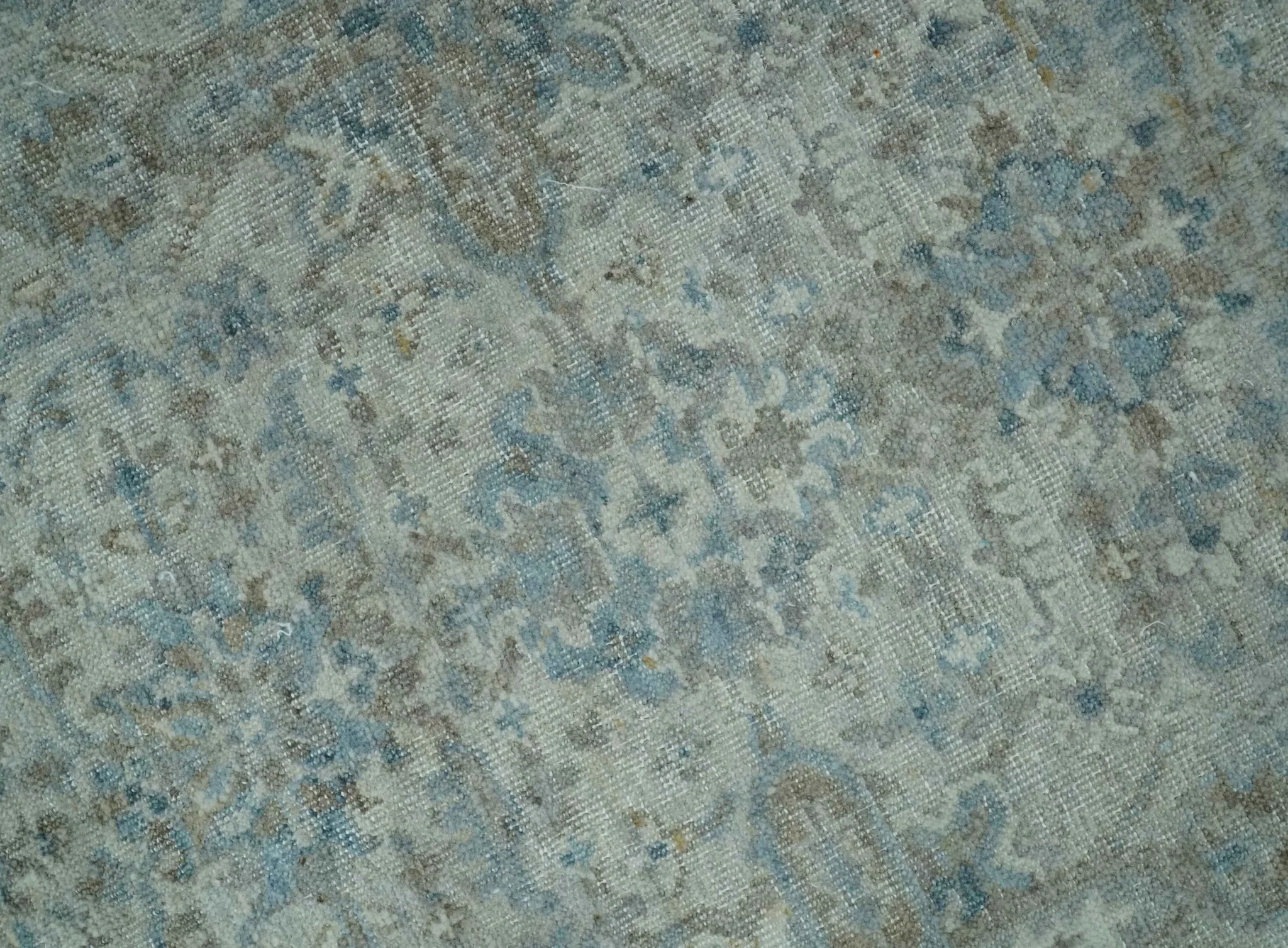 Antique Distress finish Silver, Teal and Brown Hand Knotted Traditional 8x10 wool Rug - Image 4