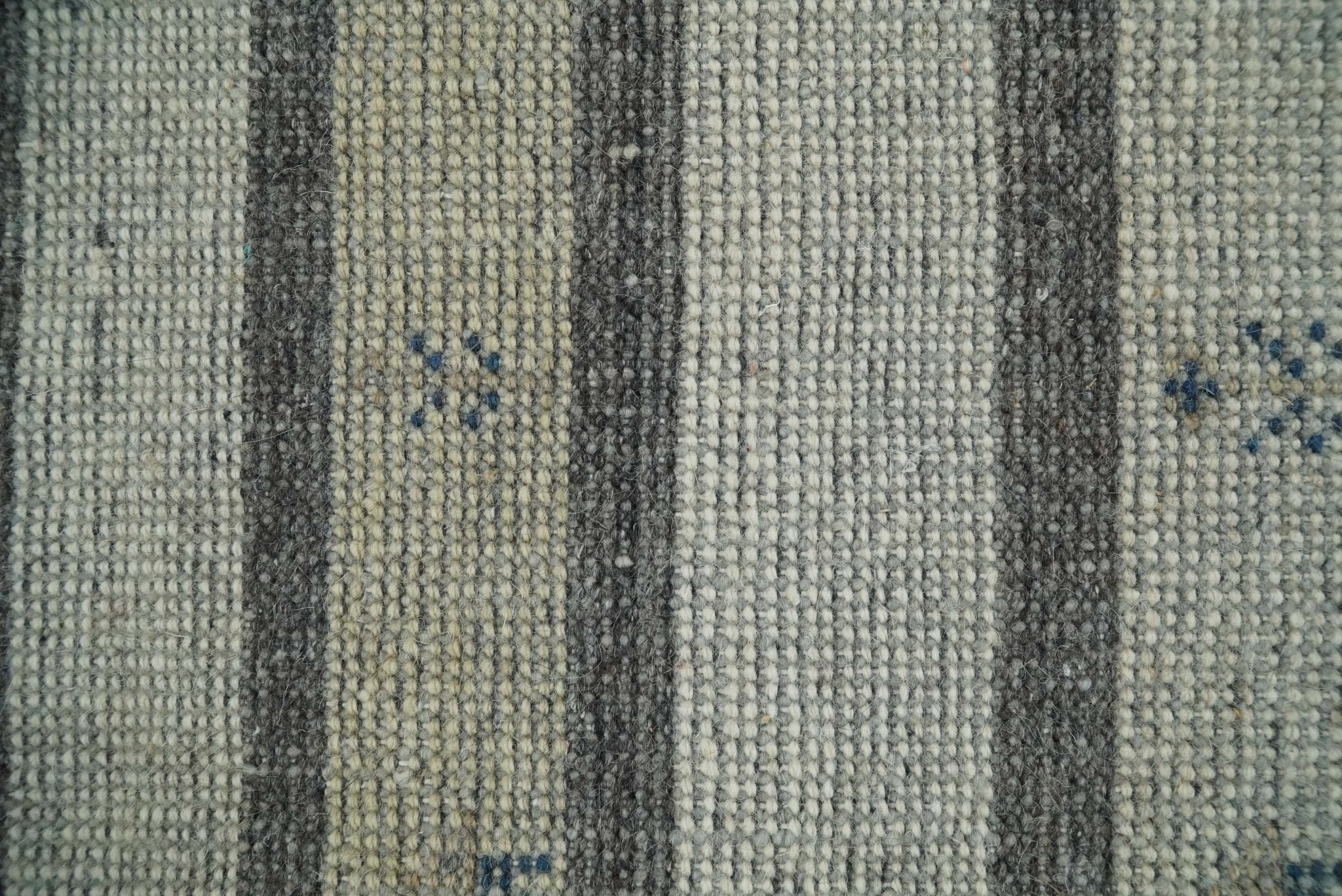 Small 1.5x2 White and Gray Wool Hand Knotted traditional Vintage Antique Southwestern Tribal Gabbeh | TRDCP357152 - Image 6