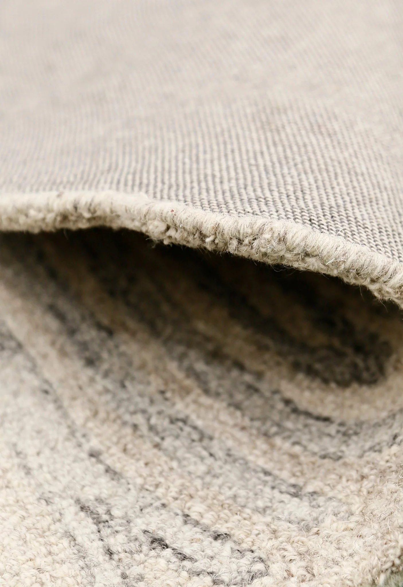 Snow Bloom Beige Hand Tufted 5x7 Wool Area Rug - Image 3