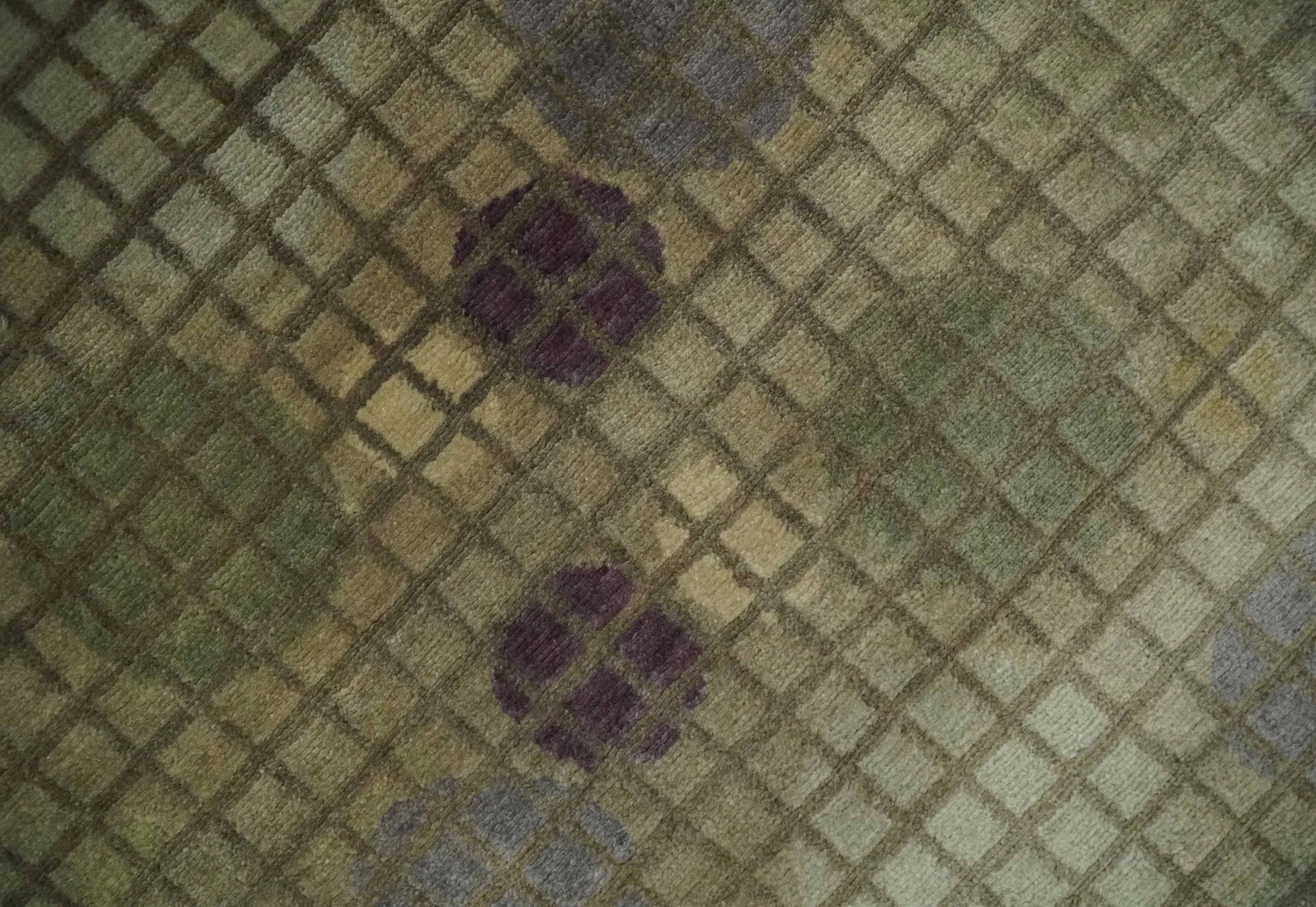 Soft Green, Olive and Purple Geometrical Polka Dot 5x8 Hand knotted Rug - Image 4
