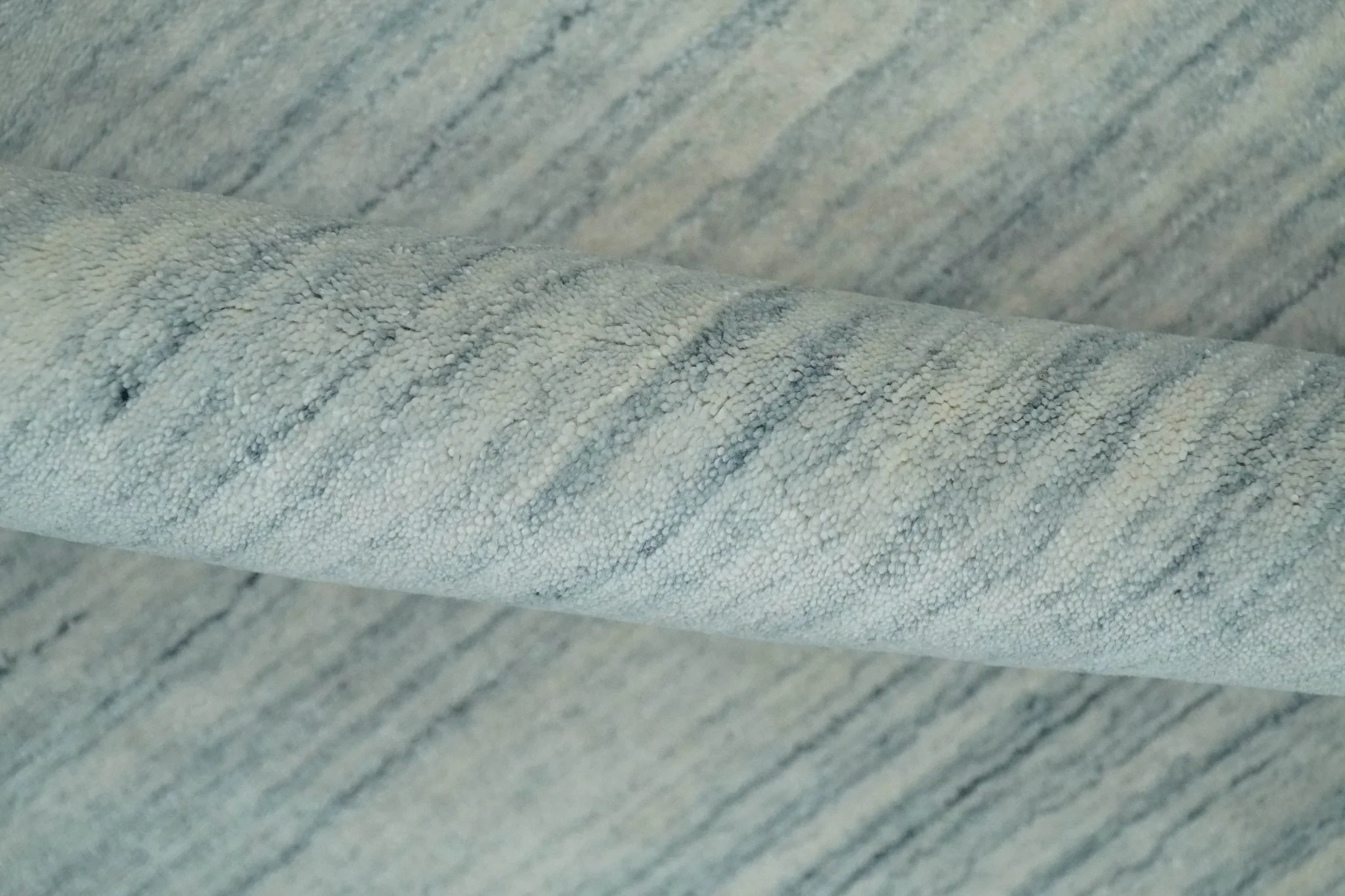 Solid Beige and Silver Scandinavian 8x10 Hand Made Blended Wool Flatwoven Area Rug | KE1 - Image 2