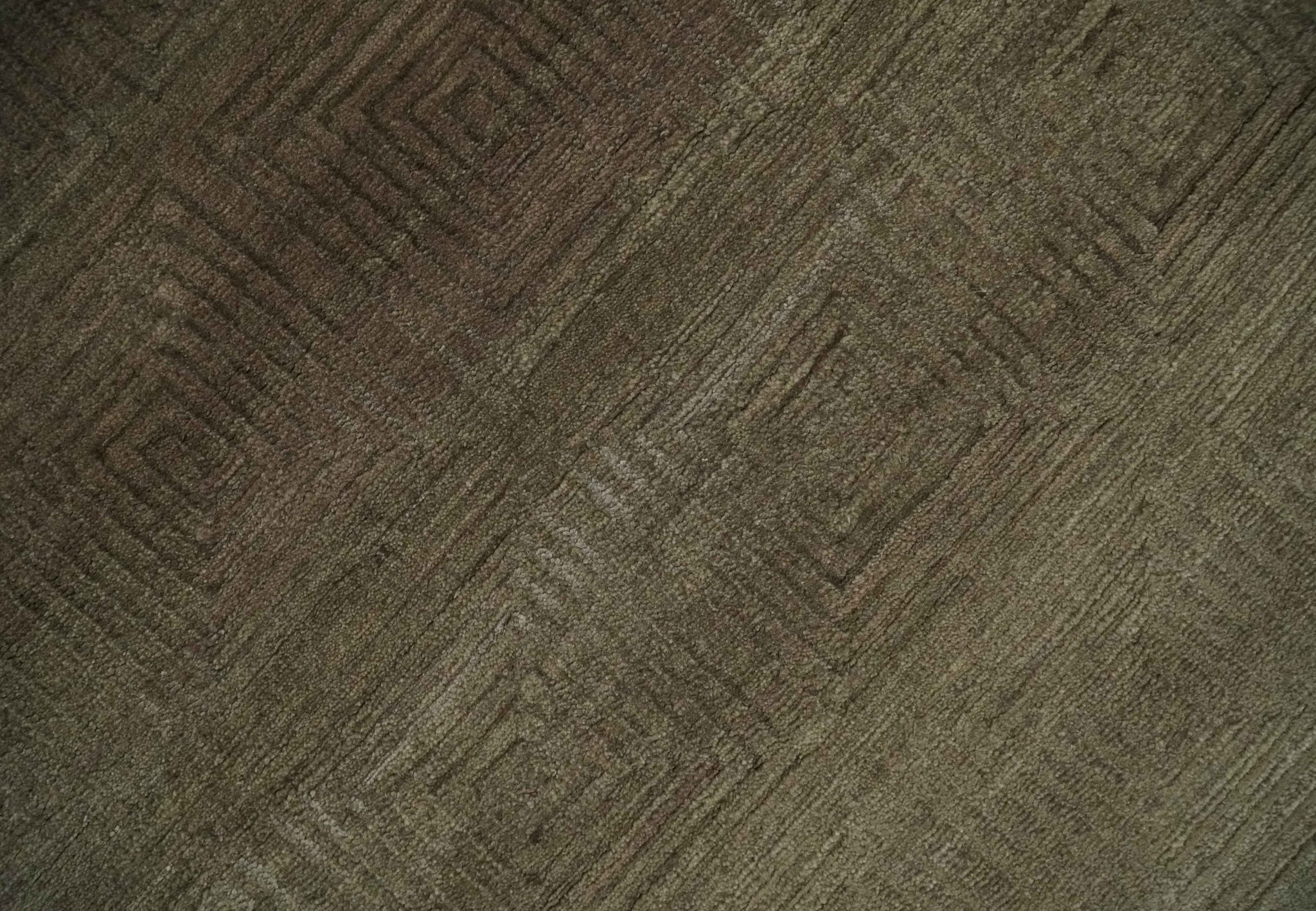 Modern Solid Olive Geometrical Pattern Contemporary Handloom 5x7 wool and Art silk Area Rug - Image 5
