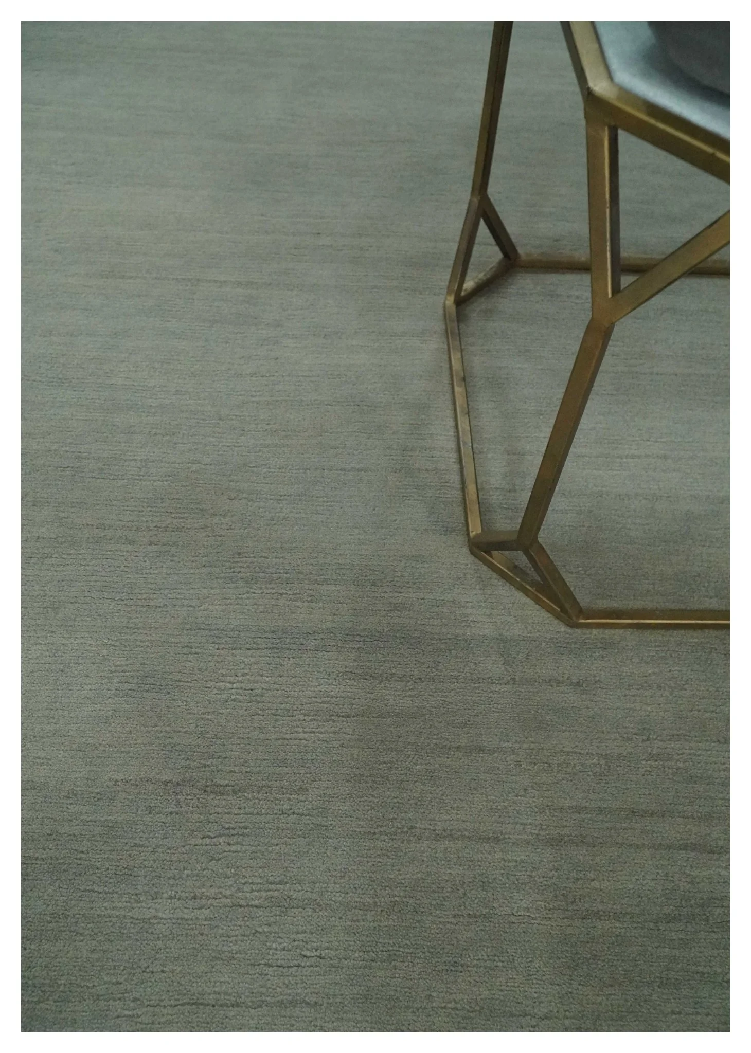 Solid Plain Ivory and Charcoal 5.6x8 wool and Art Silk Area Rug - Image 3