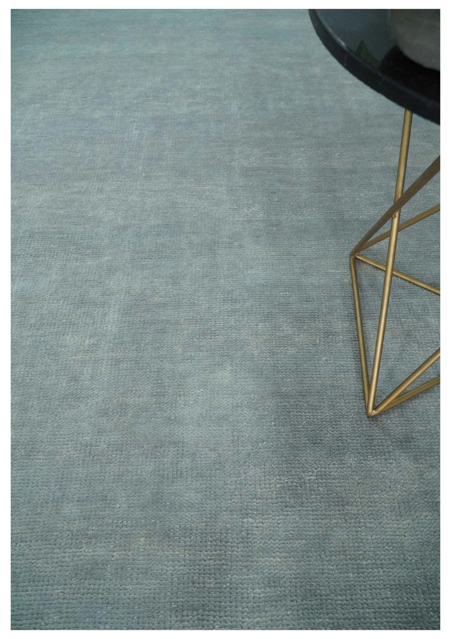Solid Plain Gray Hand knotted Modern look 8x10 wool Area Rug - Image 2