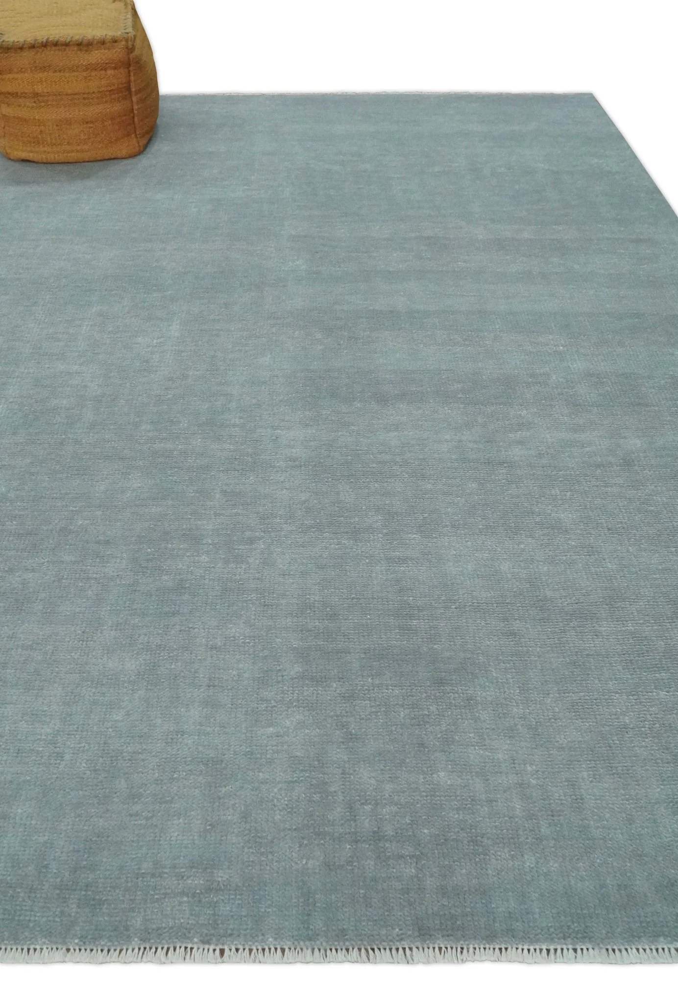 Solid Plain Gray Hand knotted Modern look 8x10 wool Area Rug - Image 3