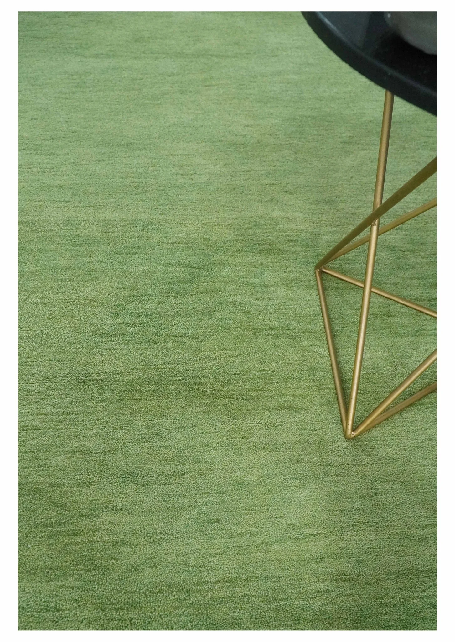 Solid Green Woolen Hand Tufted contemporary 8x10 wool Rug - Image 2