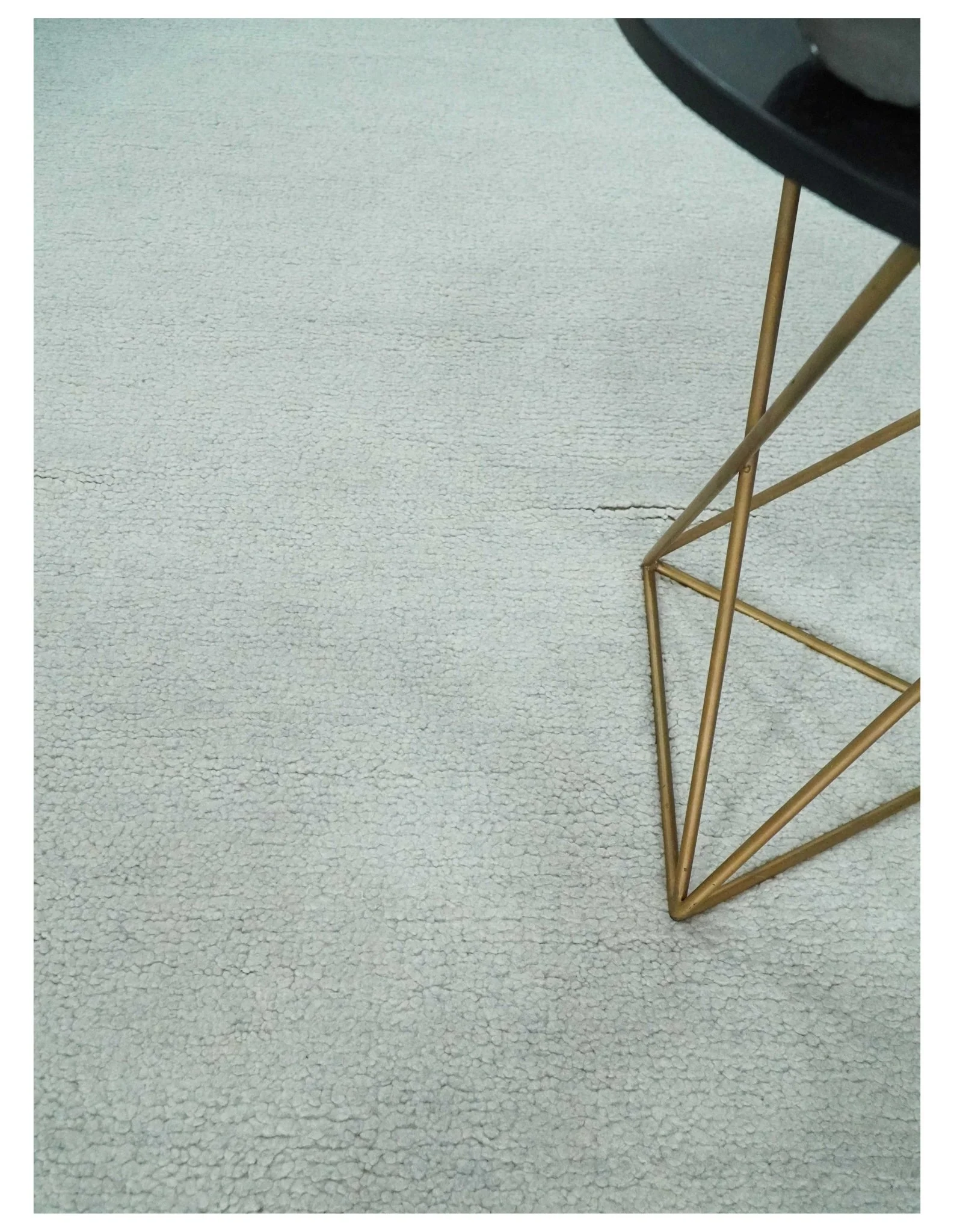 Solid plane Silver Hand Knotted 8x10 Wool Area Rug - Image 2