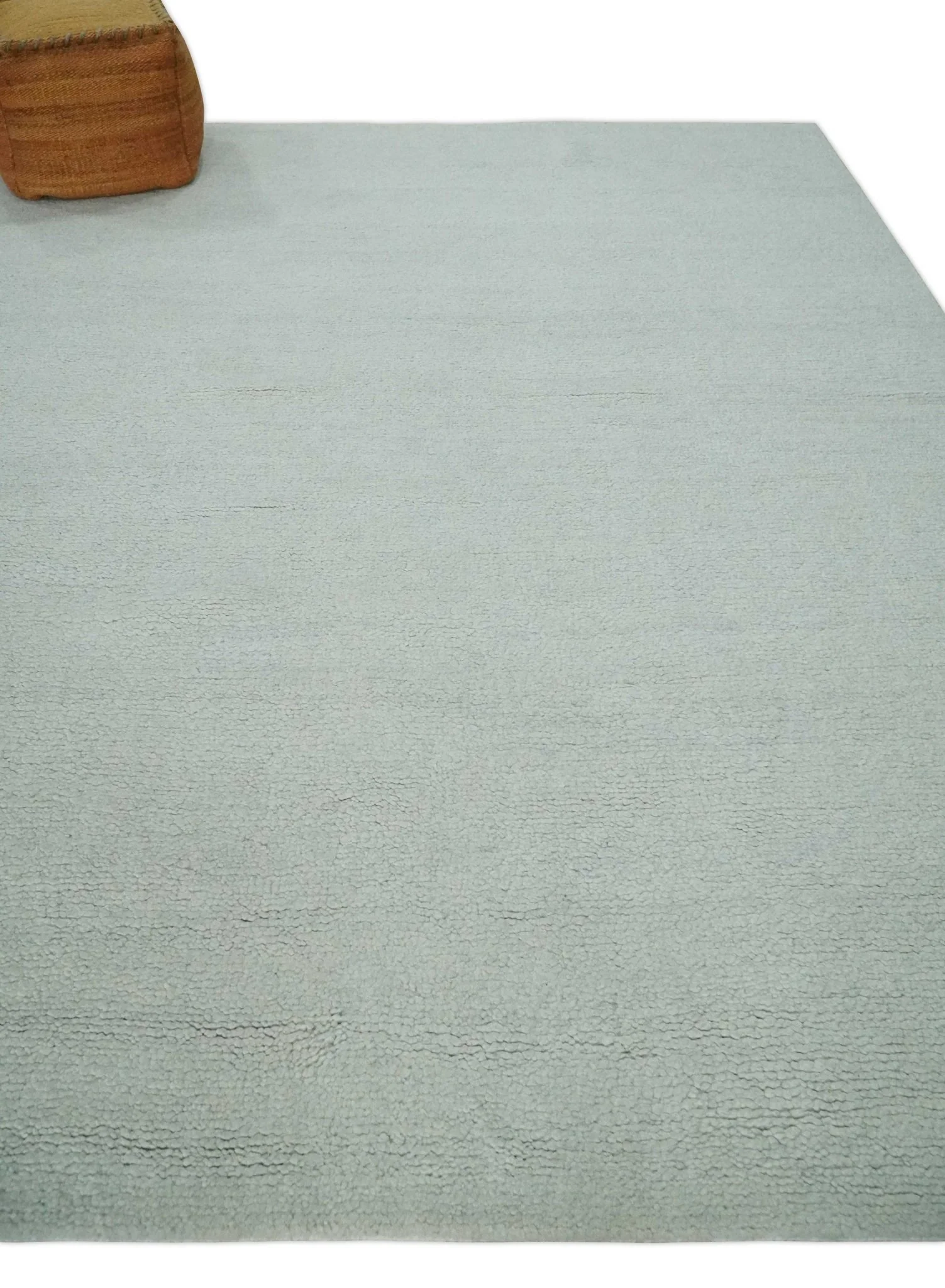 Solid plane Silver Hand Knotted 8x10 Wool Area Rug - Image 3