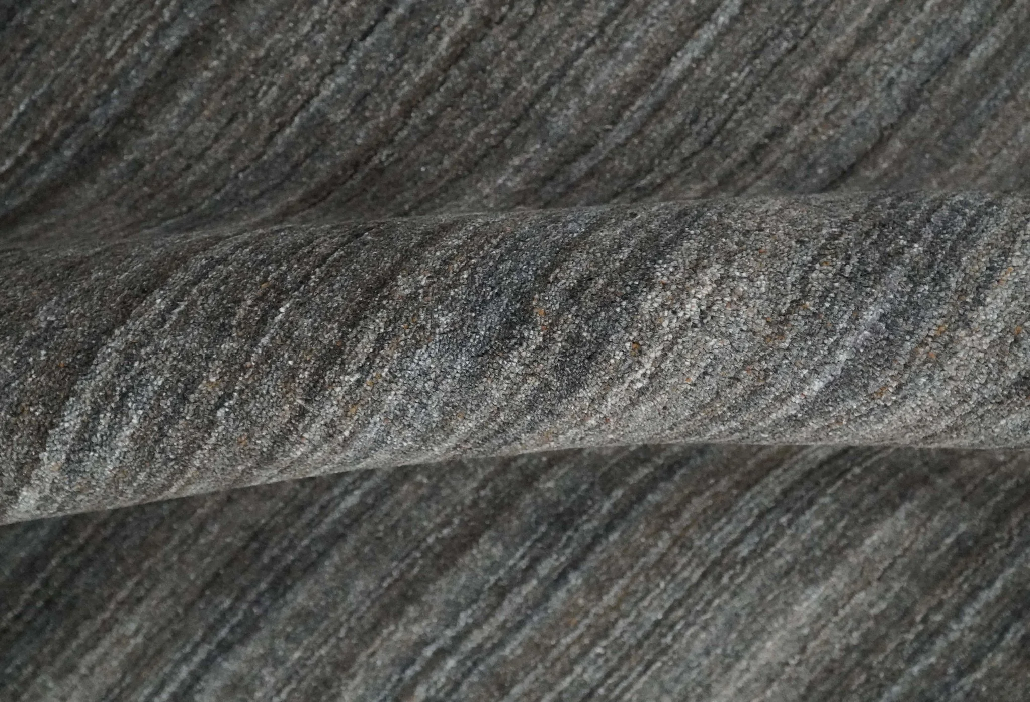 Solid Silver and Charcoal Shaded Scandinavian 5x7 Blended Wool Flatwoven Area Rug | HL23 - Image 6