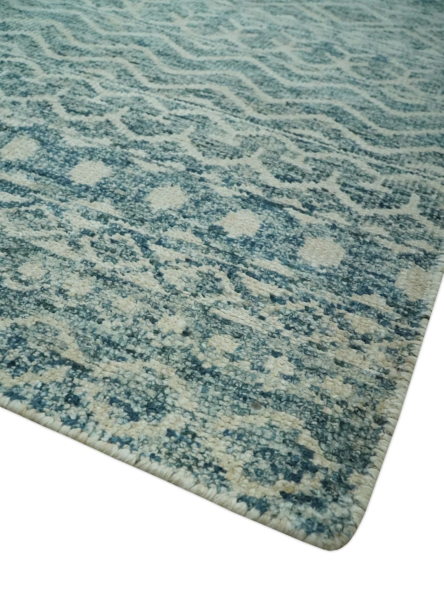 5x7 Teal and Beige Hand knotted southwestern Tribal trellis recycled Art Silk rug - Image 5