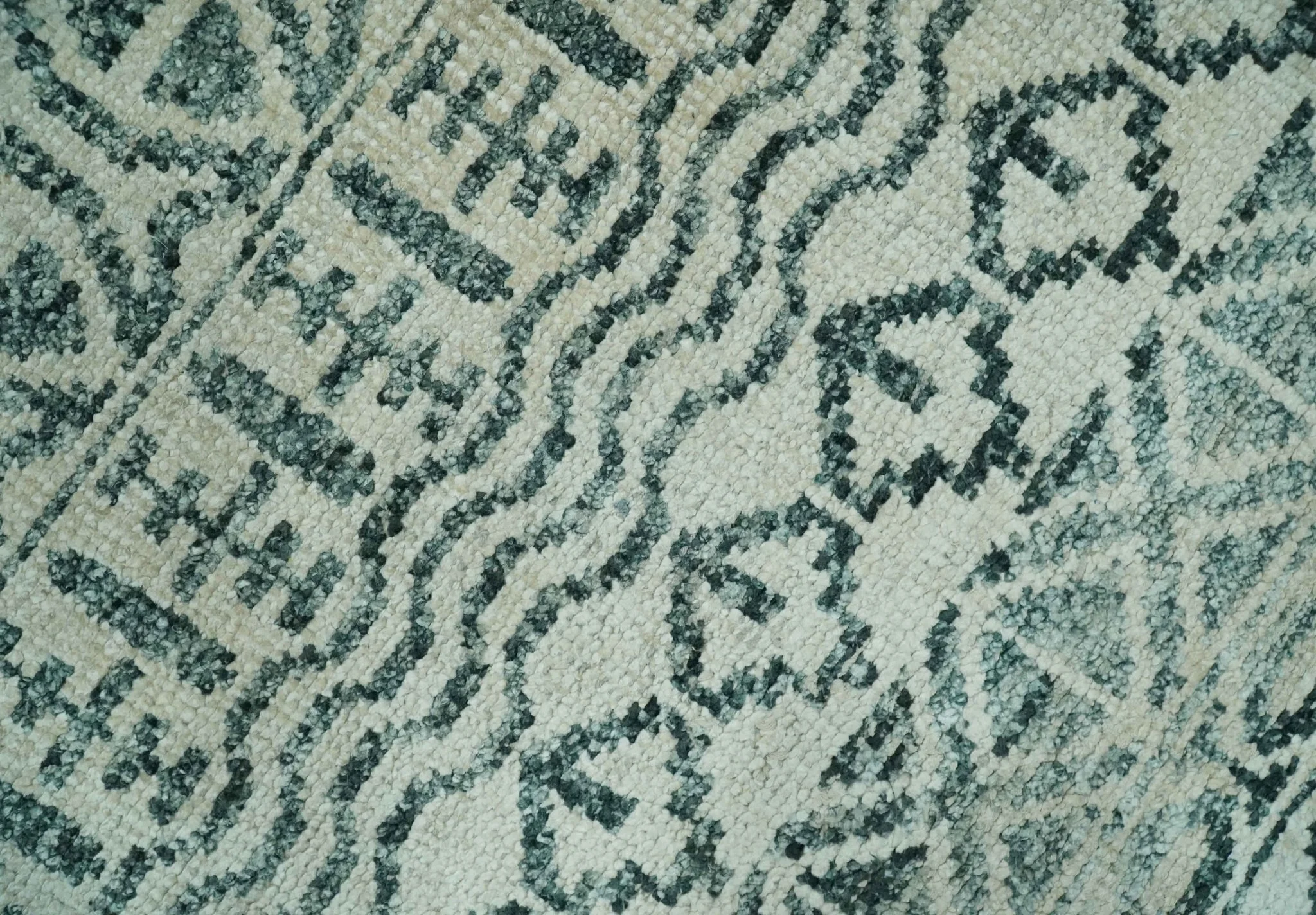 5x8 Teal and Silver Hand Knotted Southwestern Tribal Trellis wool Area Rug - Image 4