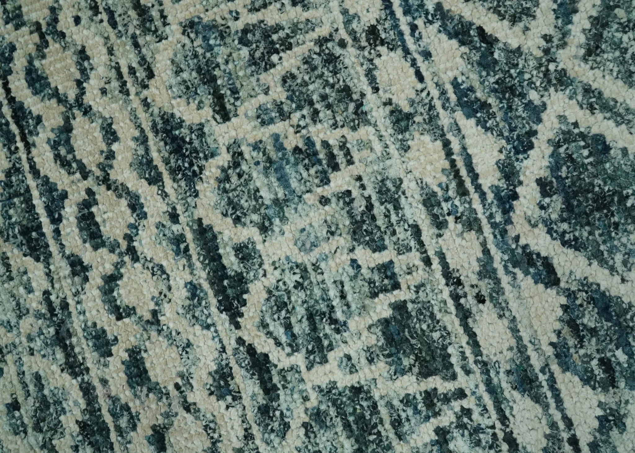 5.6x8.6 Teal Green and Beige Hand Knotted Southwestern Tribal Trellis wool Area Rug - Image 4