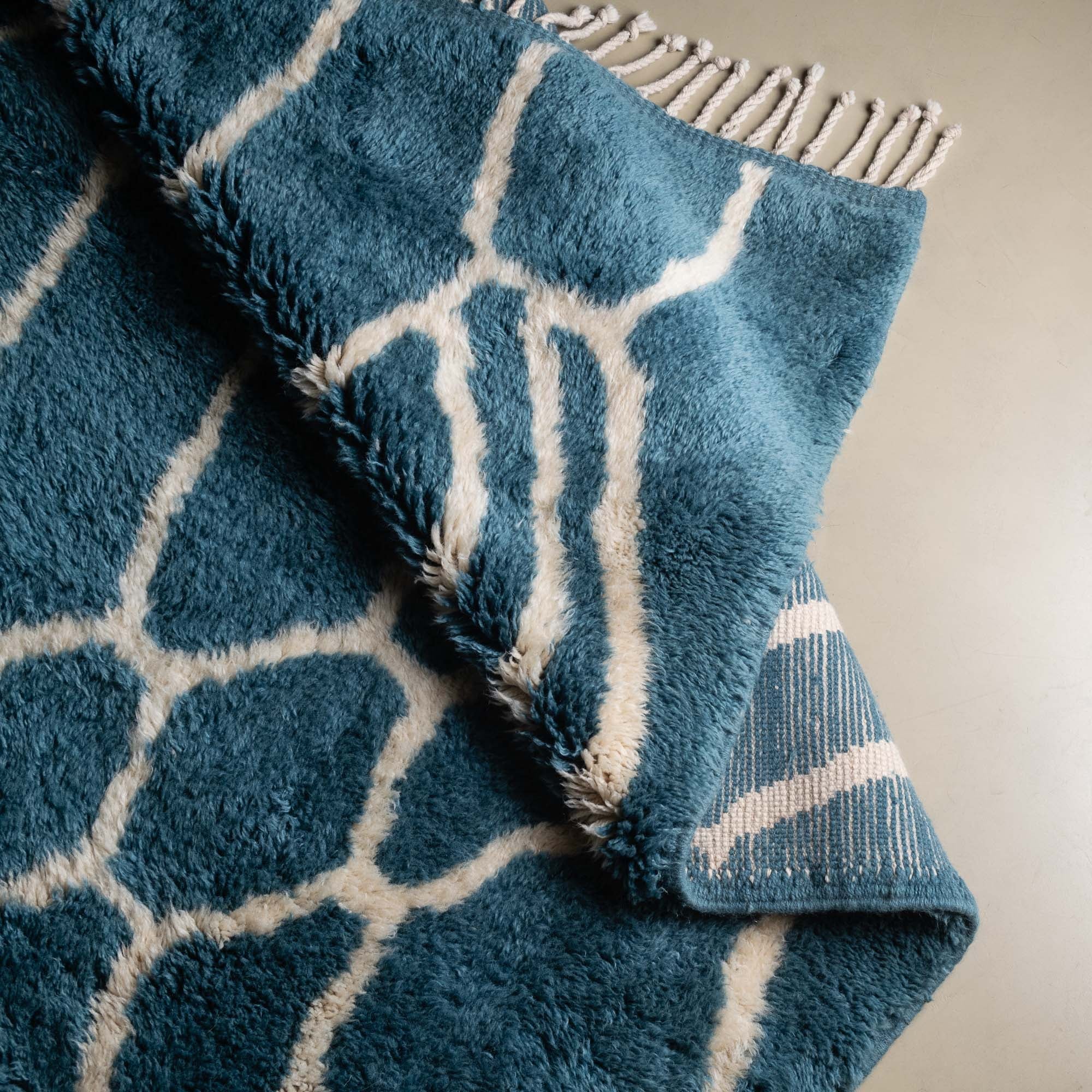 Teal Hand Knotted 10x14 Contemporary Moroccan Design Wool Rug - Image 4