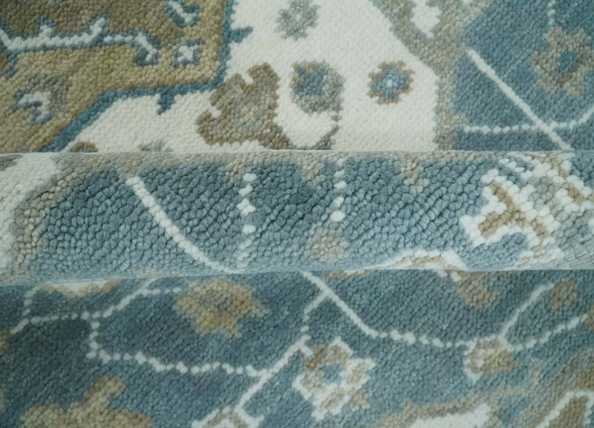 Teal, Ivory and Olive Hand Knotted Traditional Heriz Multi Size Wool Area Rug - Image 6