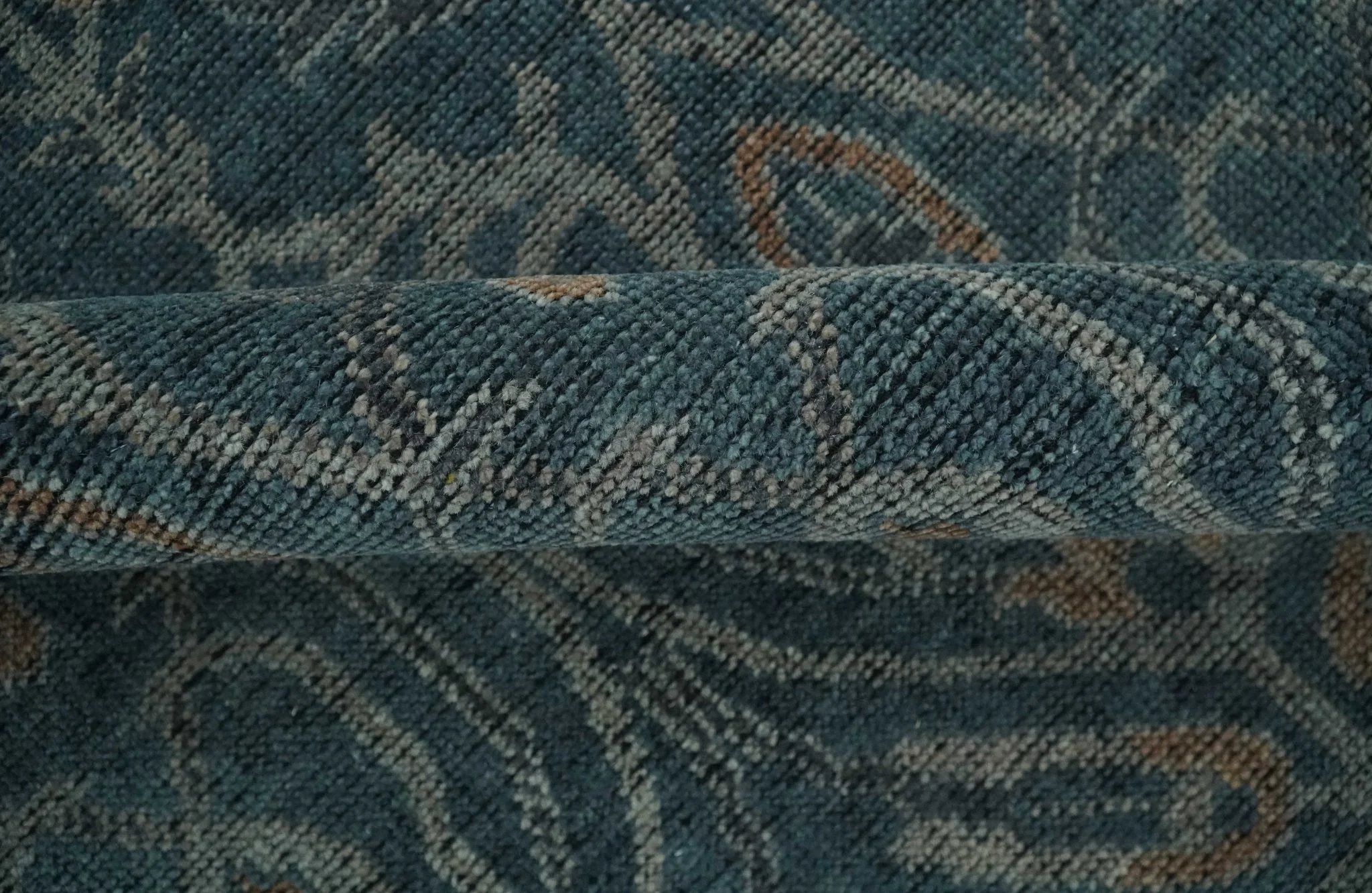 Antique Design Teal, Silver and Dark Peach Hand Knotted Traditional Design 8x10 wool Area rug - Image 6