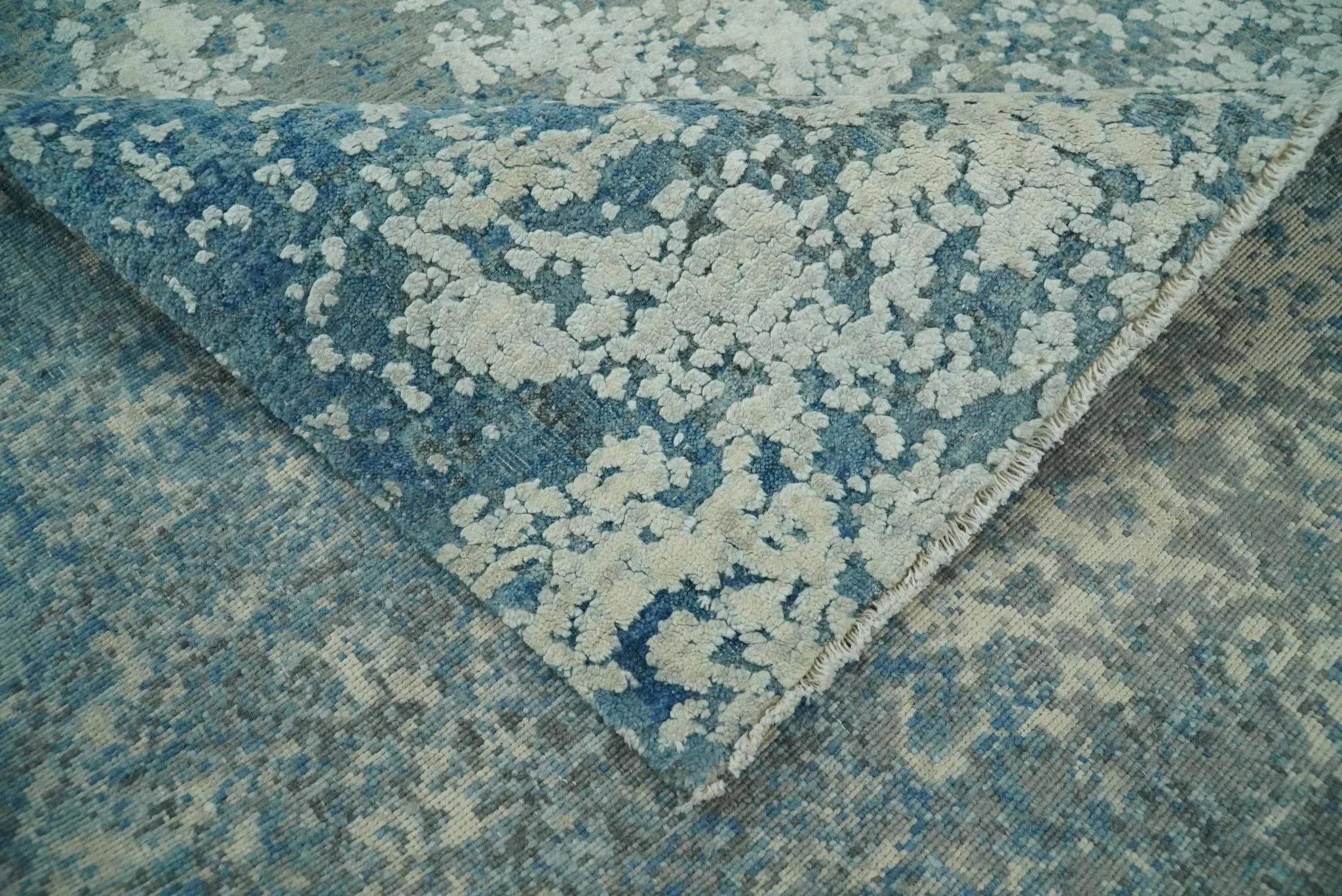 8x10 Silver and Green Pure Silk and Wool Abstract Area Rug | TRD1657810 - Image 8
