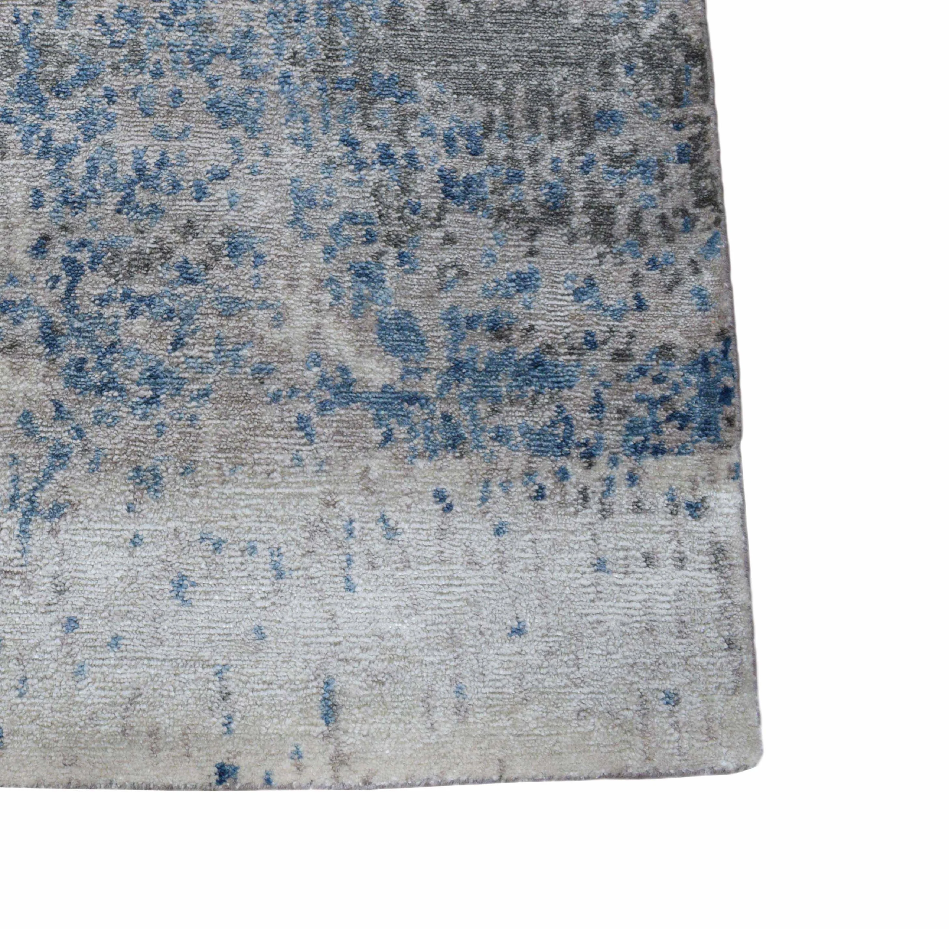 Abstract Handmade Silver and Blue Bamboo Silk 8x10 Area Rug | TRD1689810 - Image 5
