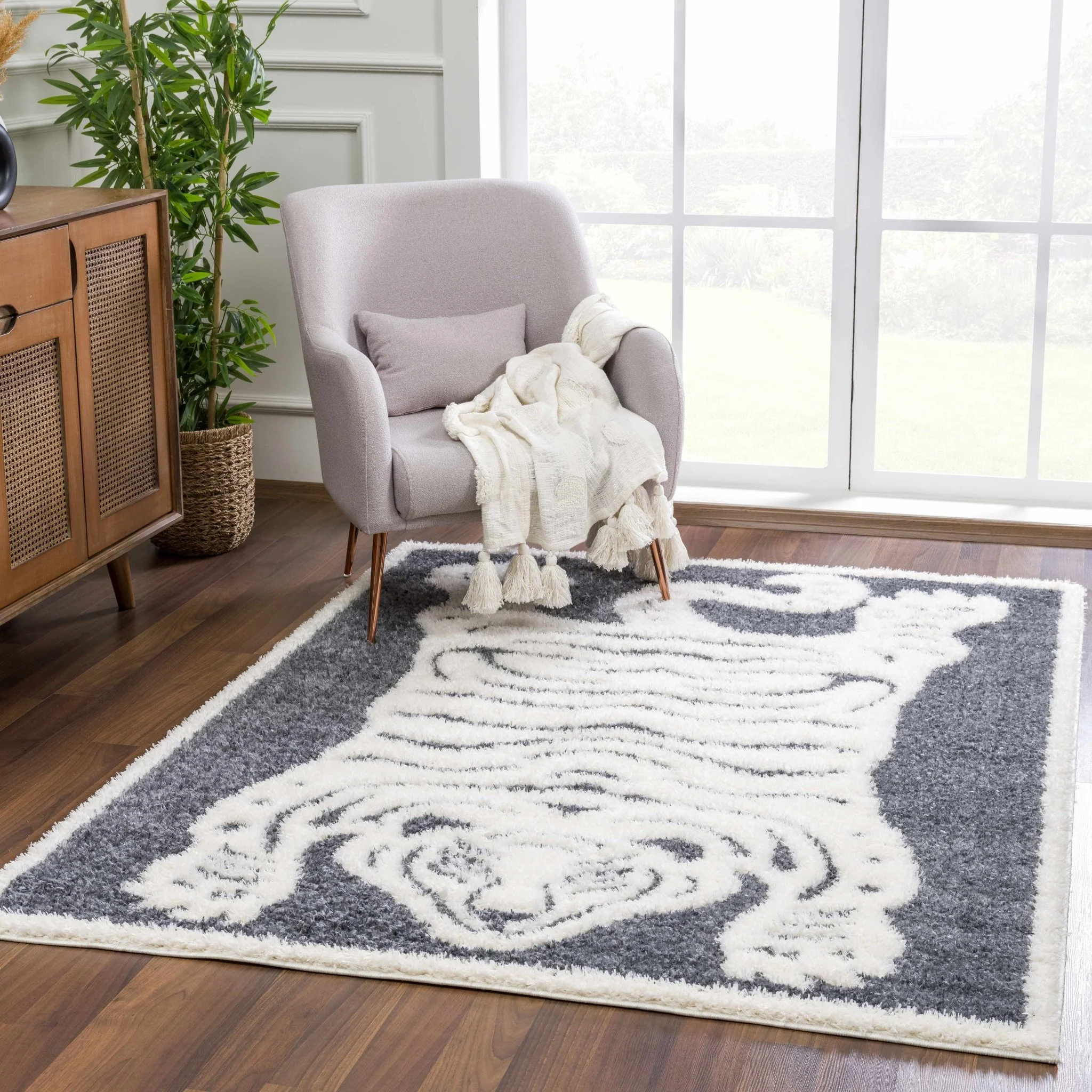 Tibetan Tiger Design Ivory and Charcoal Plush Pile Area Rug - Image 2