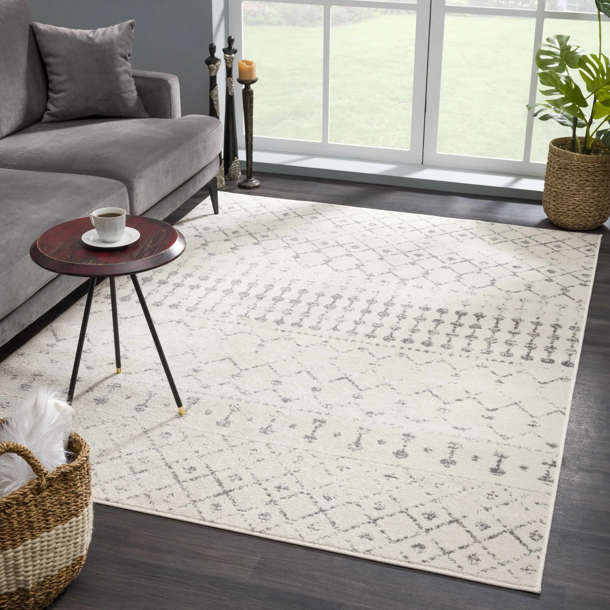 Traditional Beige and Gray low pile Tribal Trellis indoor Area Rug - Image 3