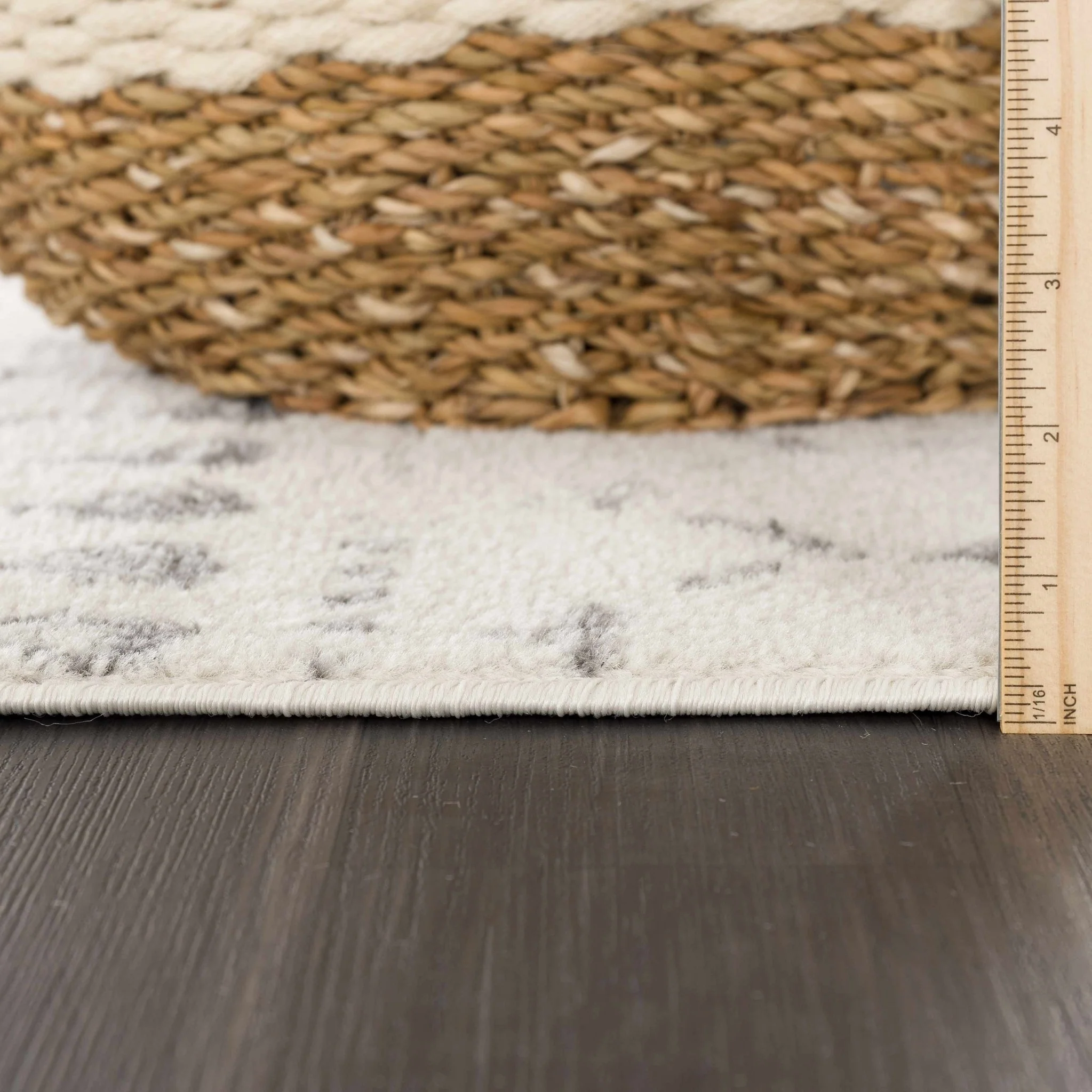 Traditional Beige and Gray low pile Tribal Trellis indoor Area Rug - Image 7