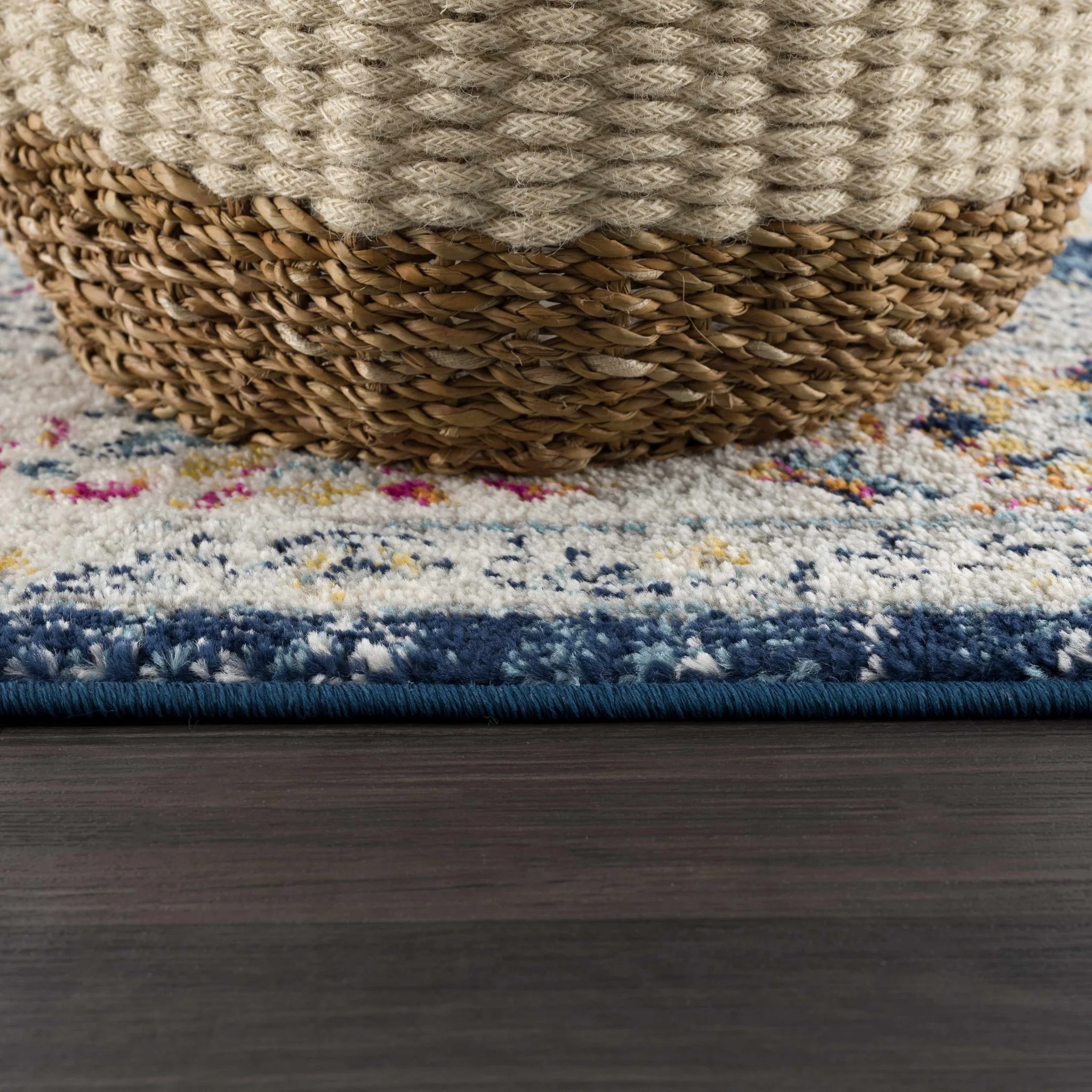 Traditional Beige, Blue and Pink Low Pile Medallion Design Indoor Area Rug - Image 7