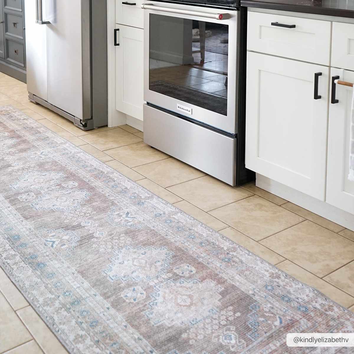 Earthy Turkish Design Dusty Sage And Cream Machine-Washable Rug - Image 3