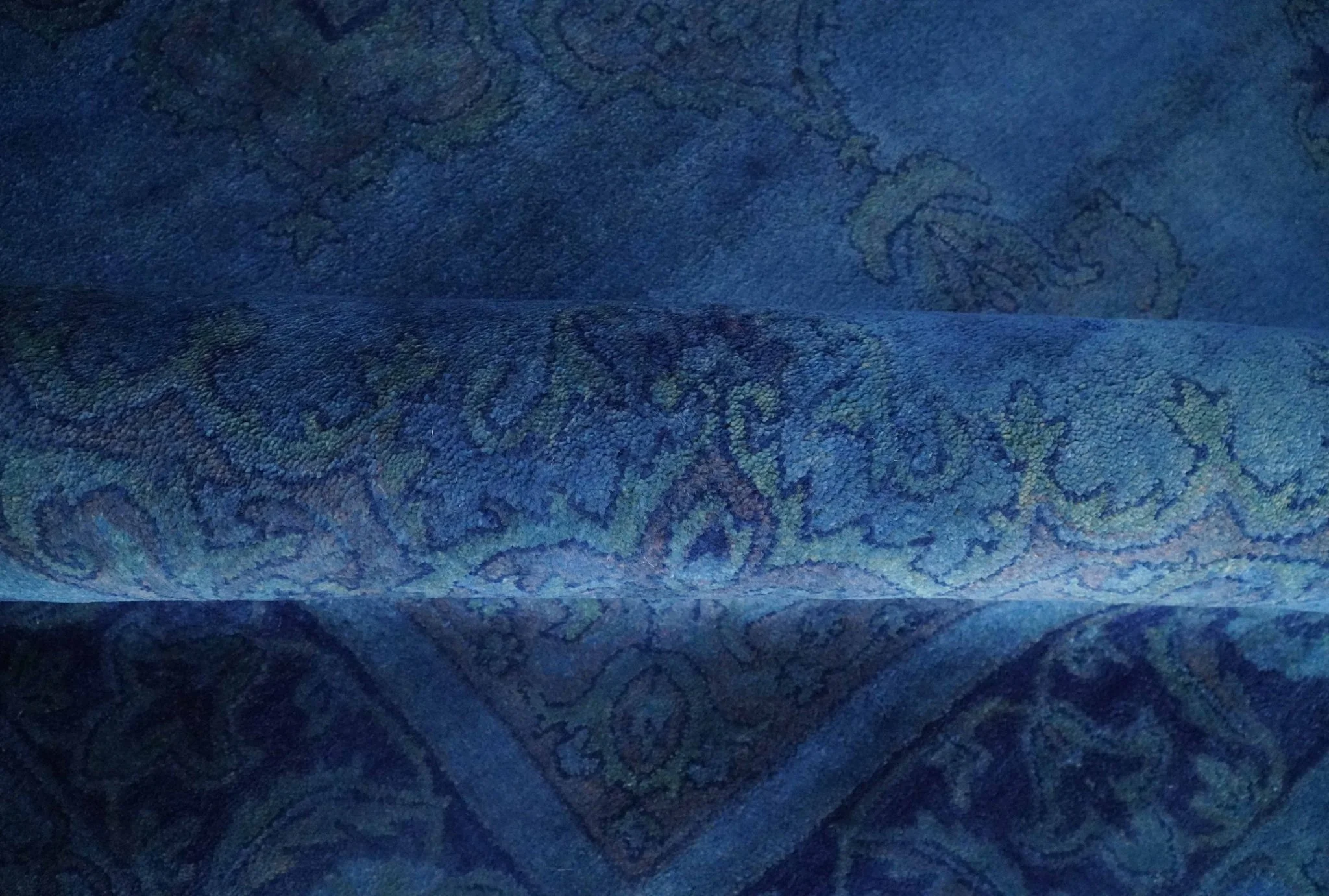 Traditional Design Overdyed Blue Hand Tufted Wool Area Rug - Image 6