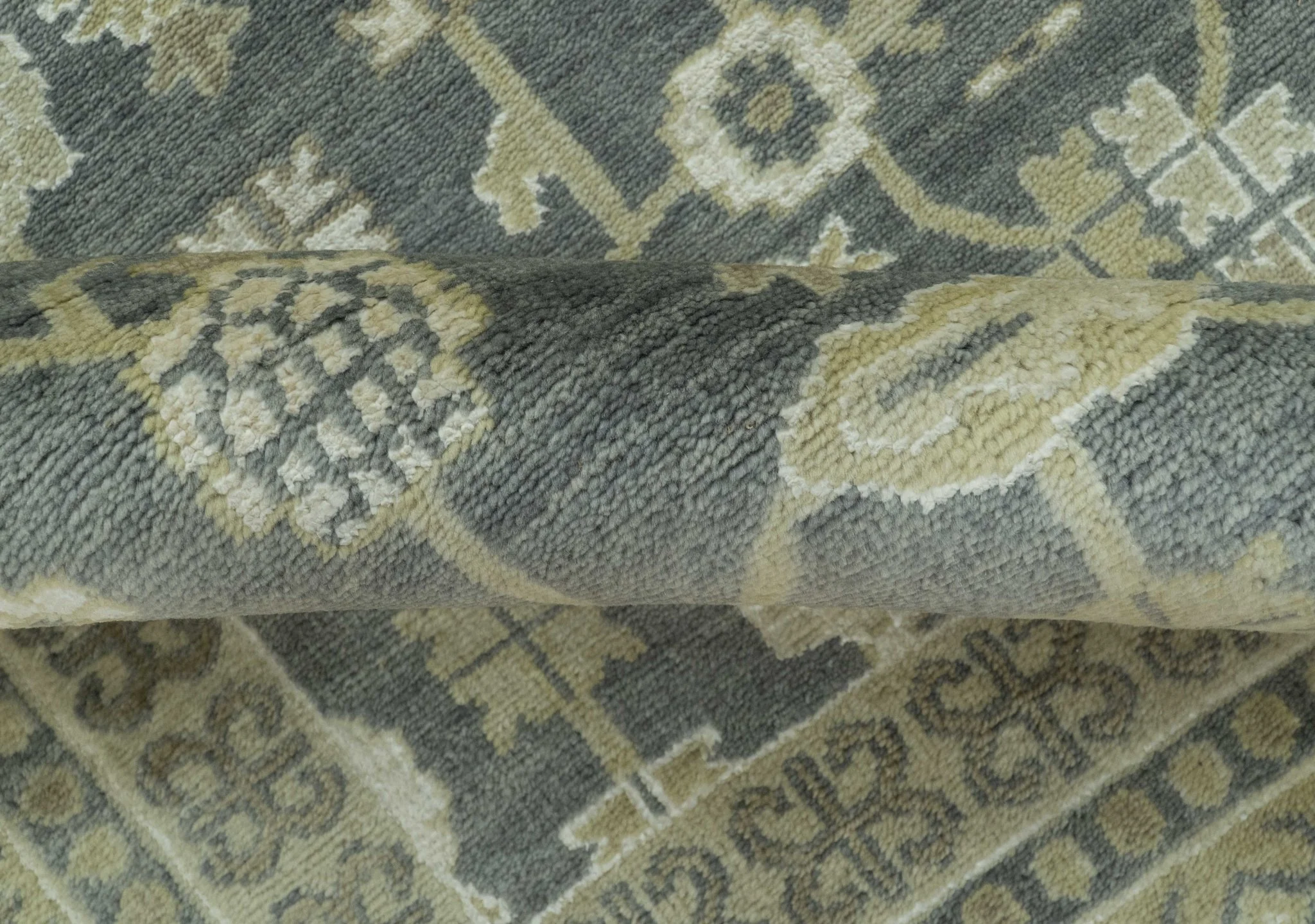 Traditional Design Charcoal And Beige 9x12 Hand Knotted Wool Area Rug - Image 5