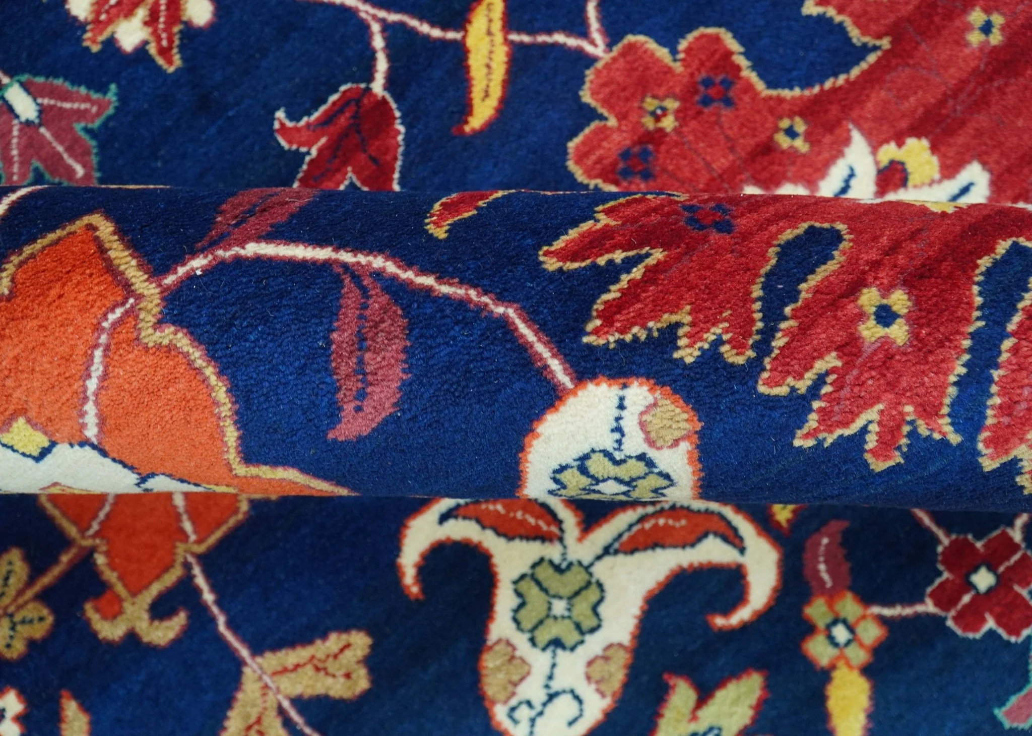 Traditional Floral Design Blue And Red 8x11 Hand Knotted wool Area Rug - Image 9