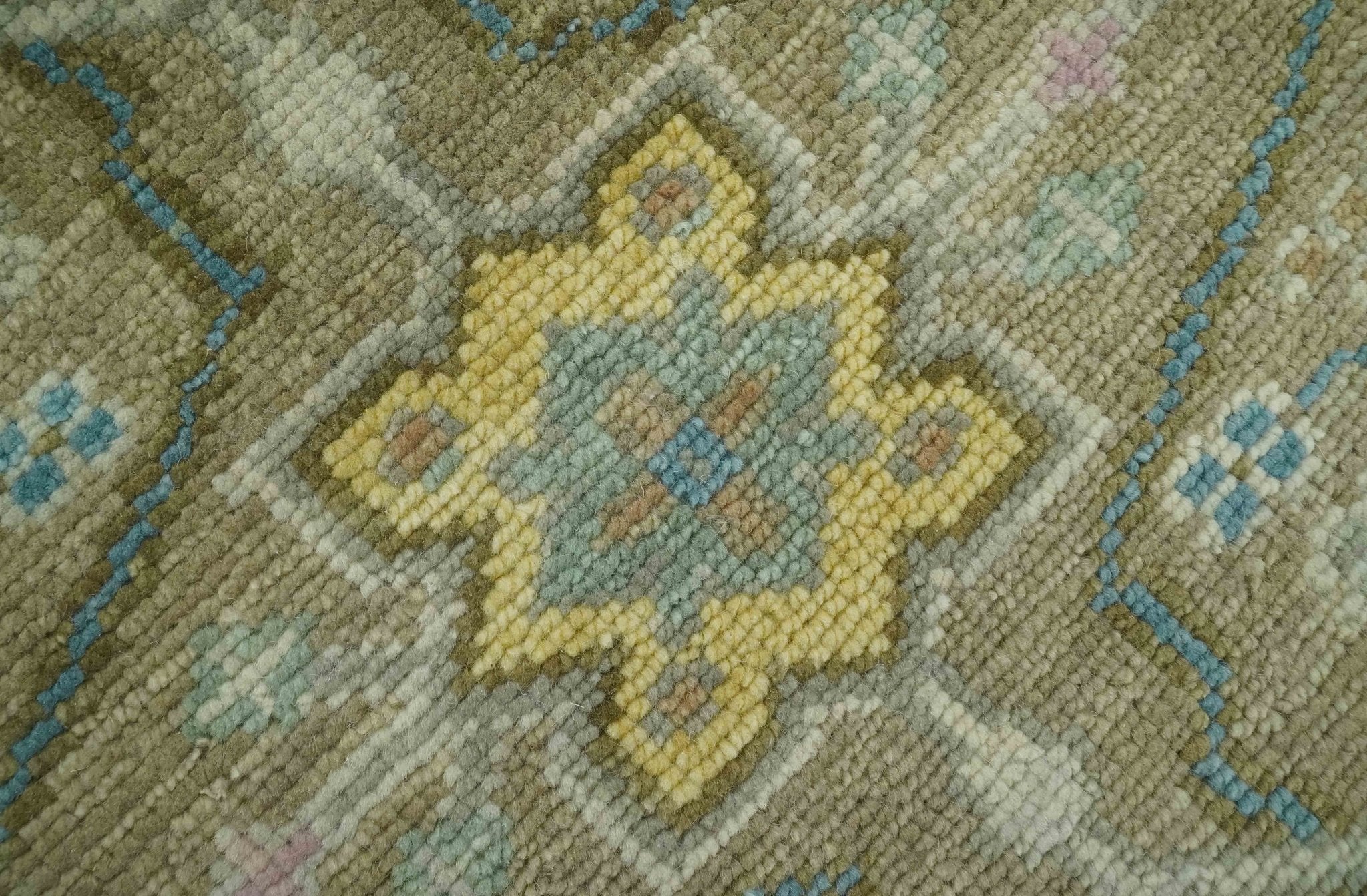 Traditional Floral Olive and Ivory 8x10 Hand Knotted Oriental Oushak wool area rug - Image 4
