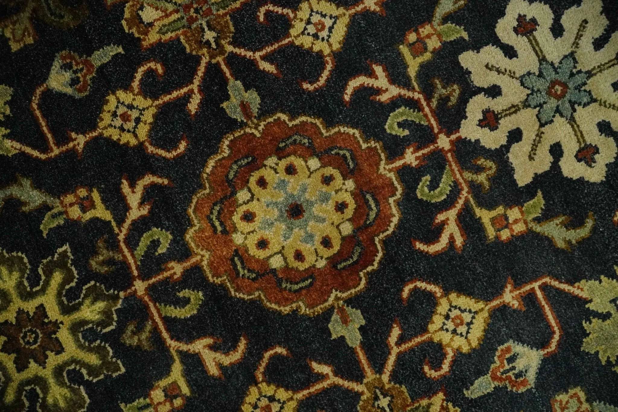 Traditional Floral Vintage Style Black and Olive Hand knotted 8x10 wool area Rug - Image 4