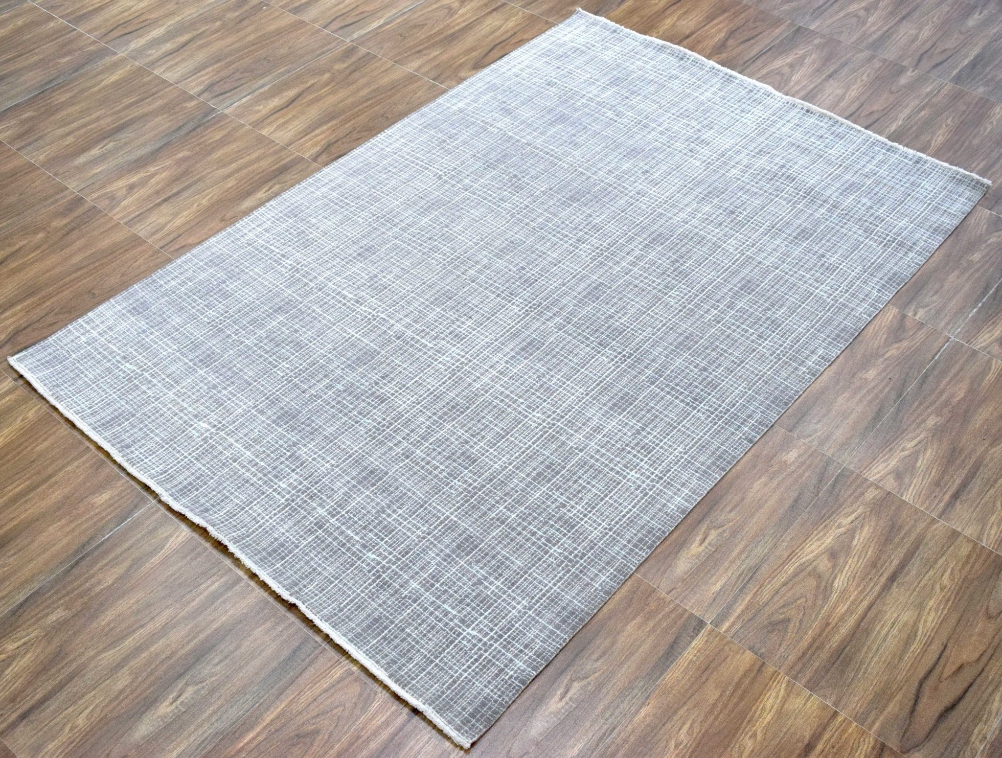 Traditional Handmade Wool & Viscose 5x8 Area Rug | TRD136658 - Image 3