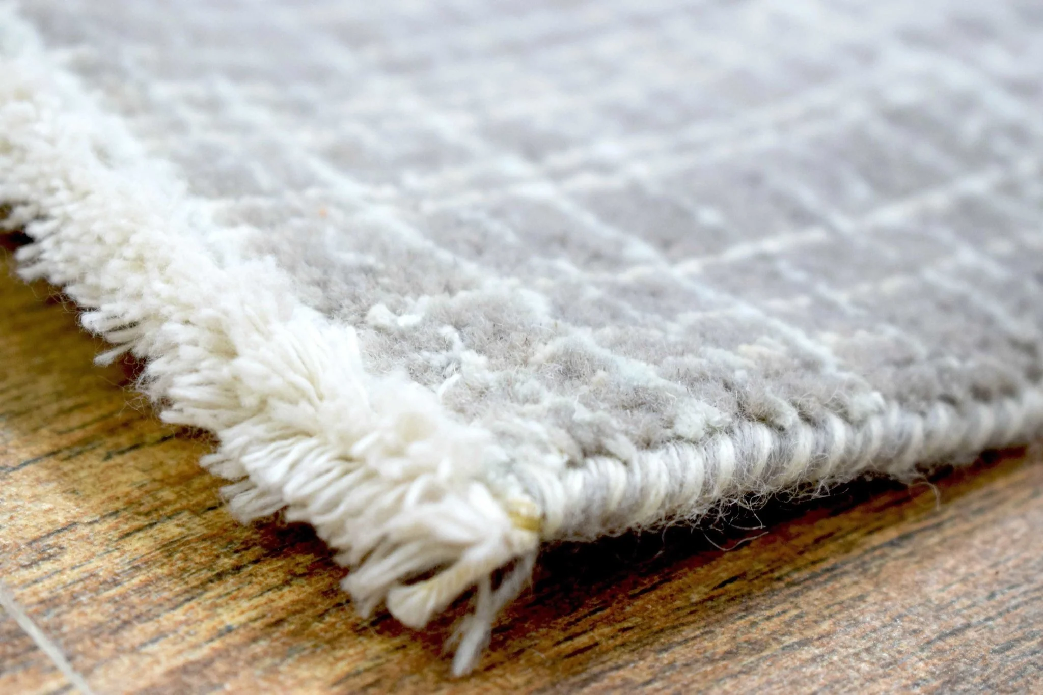 Traditional Handmade Wool & Viscose 5x8 Area Rug | TRD136658 - Image 7