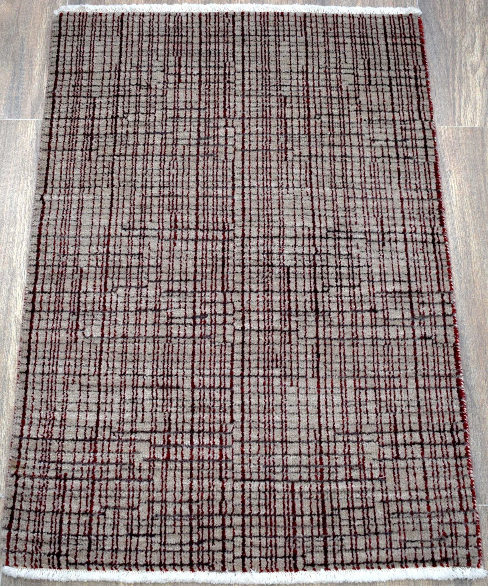 Ivory and Maroon Traditional Handmade Wool & Viscose 2x3 Area Rug | TRD140723 - Image 5