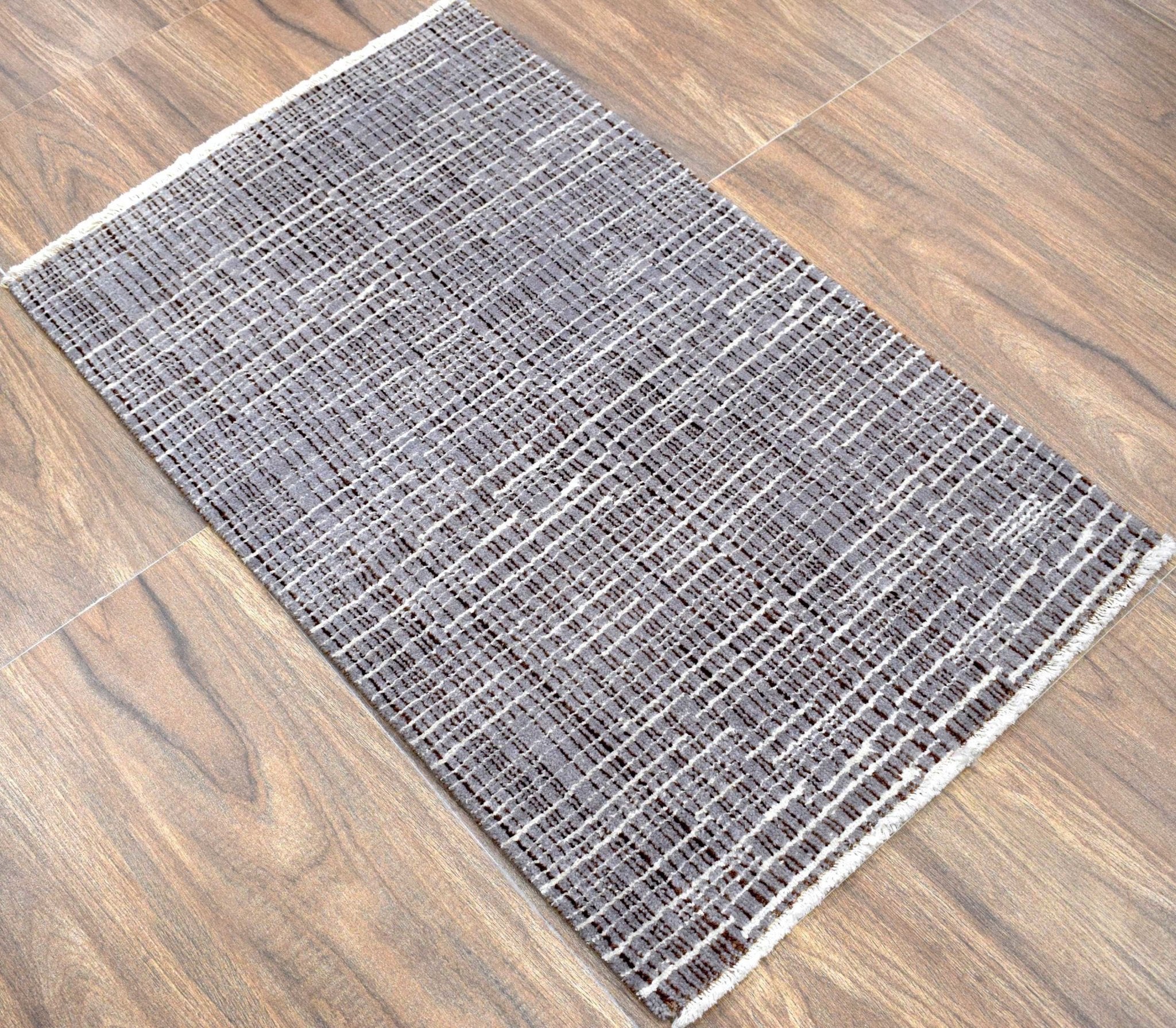 Blue and Silver Traditional Handmade Wool & Viscose 2x3 Area Rug | TRD154523 - Image 4