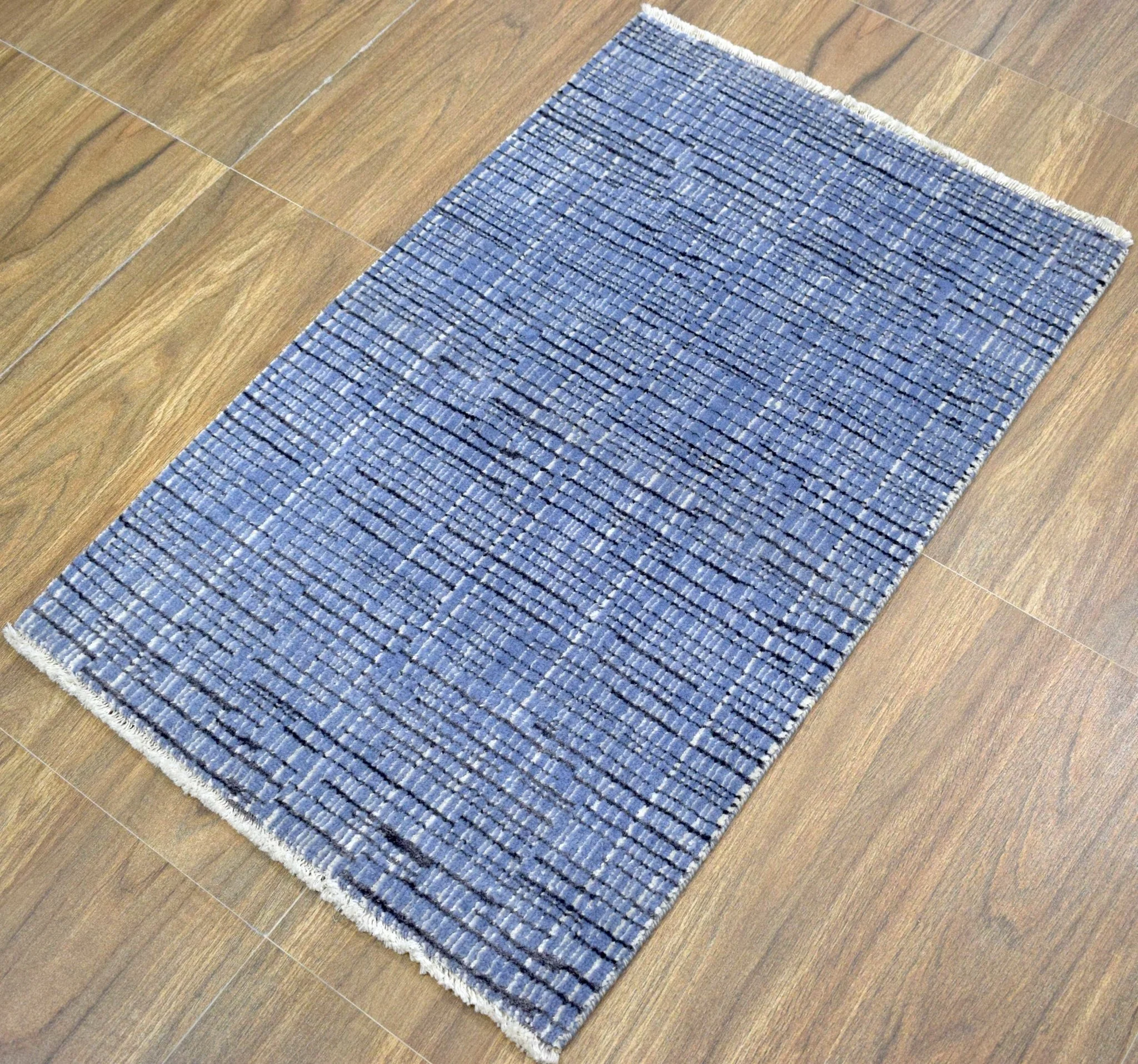 Blue and Ivory Traditional Handmade Wool & Viscose 2x3 Area Rug | TRD237123 - Image 3