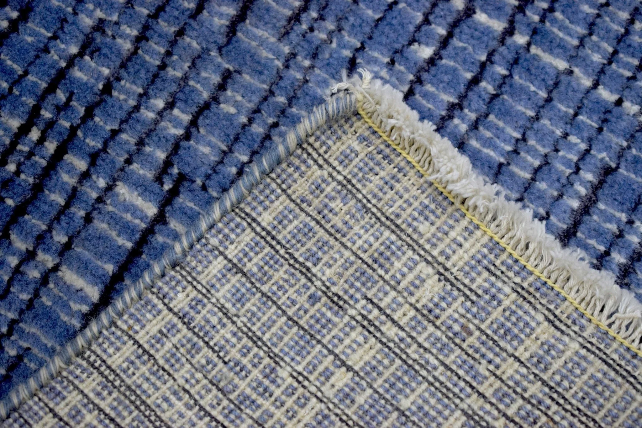 Blue and Ivory Traditional Handmade Wool & Viscose 2x3 Area Rug | TRD237123 - Image 7