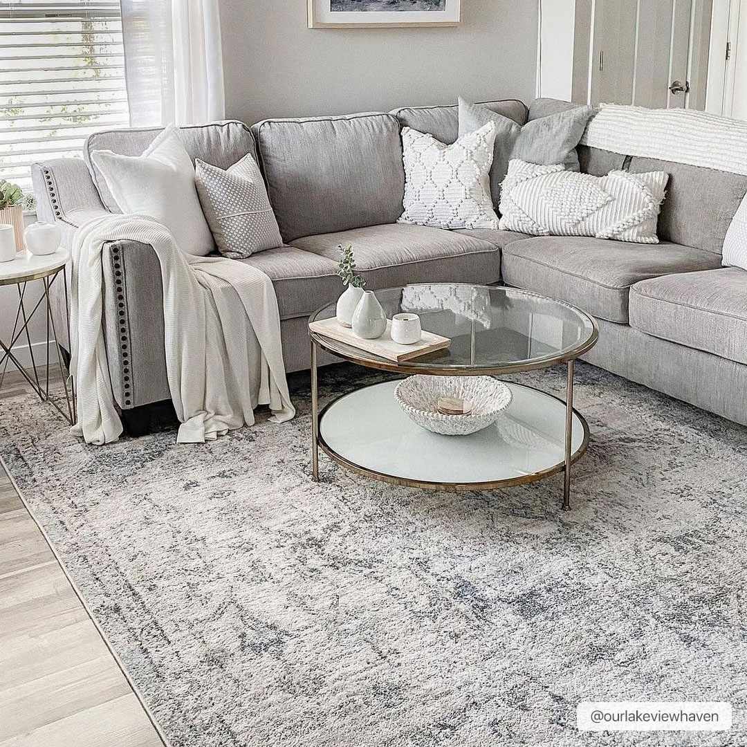 Traditional Heriz Design Beige, Blue and Brown Medium Pile Area Rug - Image 2