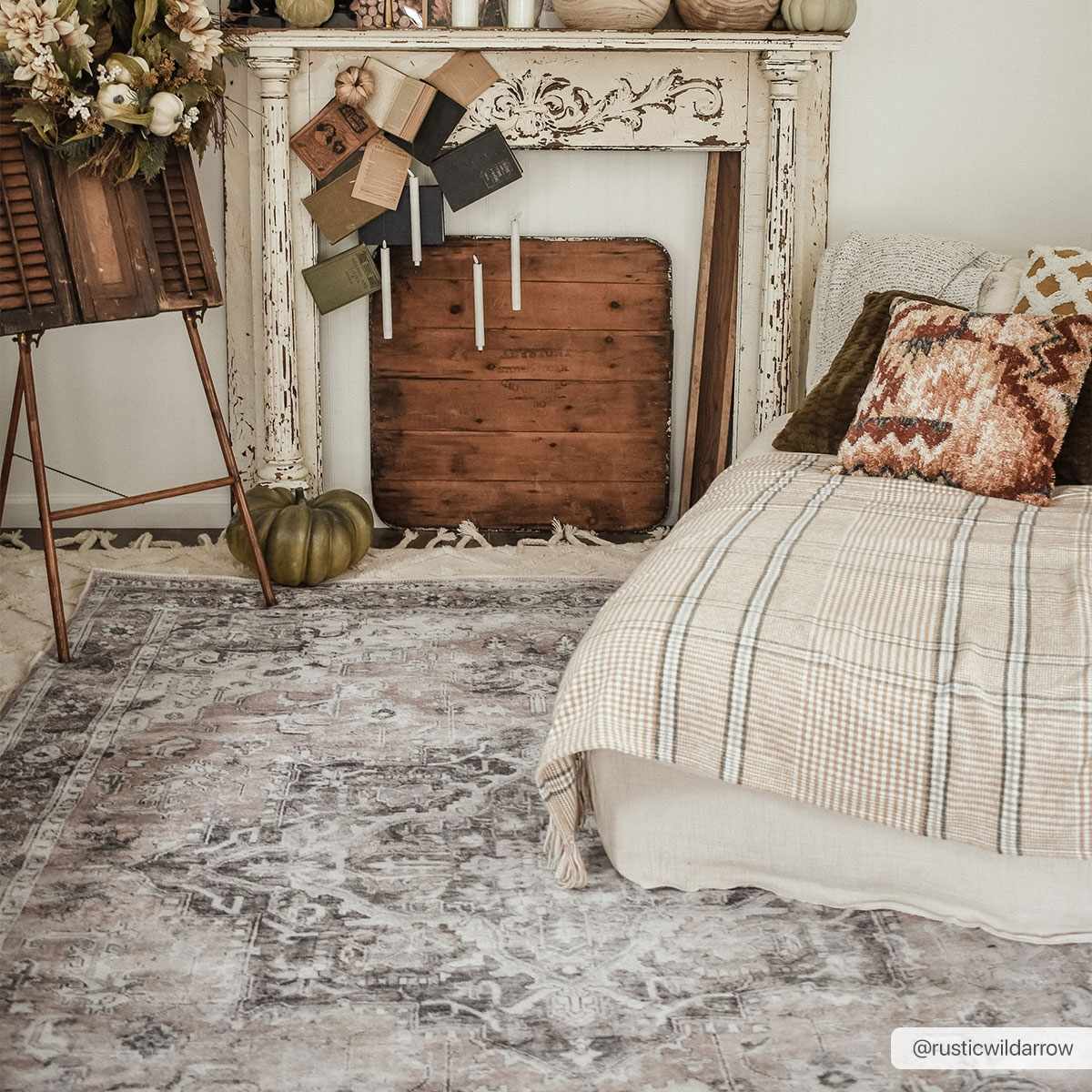 Traditional Machine woven Charcoal, Rust and Silver Machine Washable Rug - Image 2