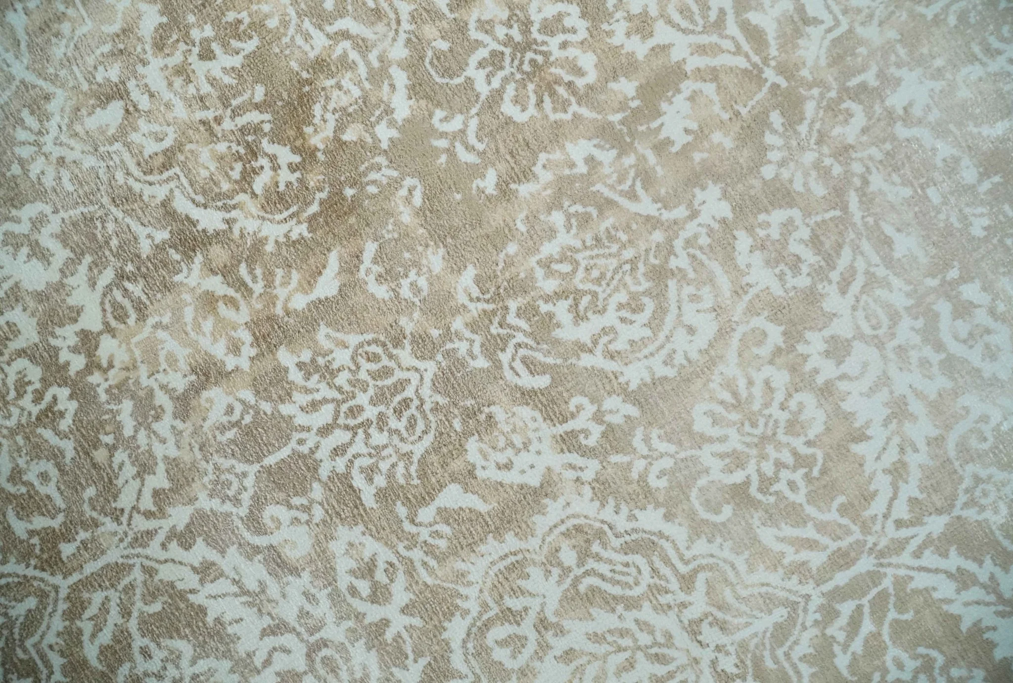 Premium Style Floral Traditional Ikat Large Design Camel and Ivory 5.6x7.9 Hand loom Viscose Area Rug - Image 5