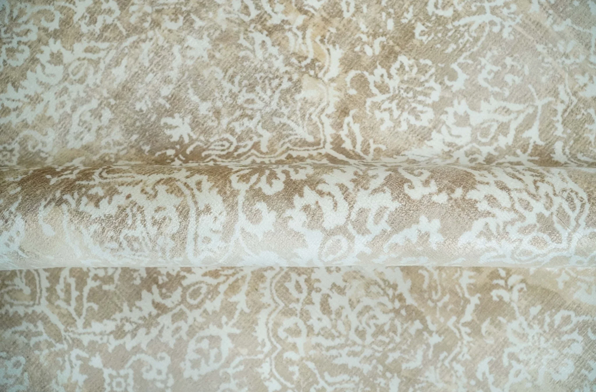 Premium Style Floral Traditional Ikat Large Design Camel and Ivory 5.6x7.9 Hand loom Viscose Area Rug - Image 7