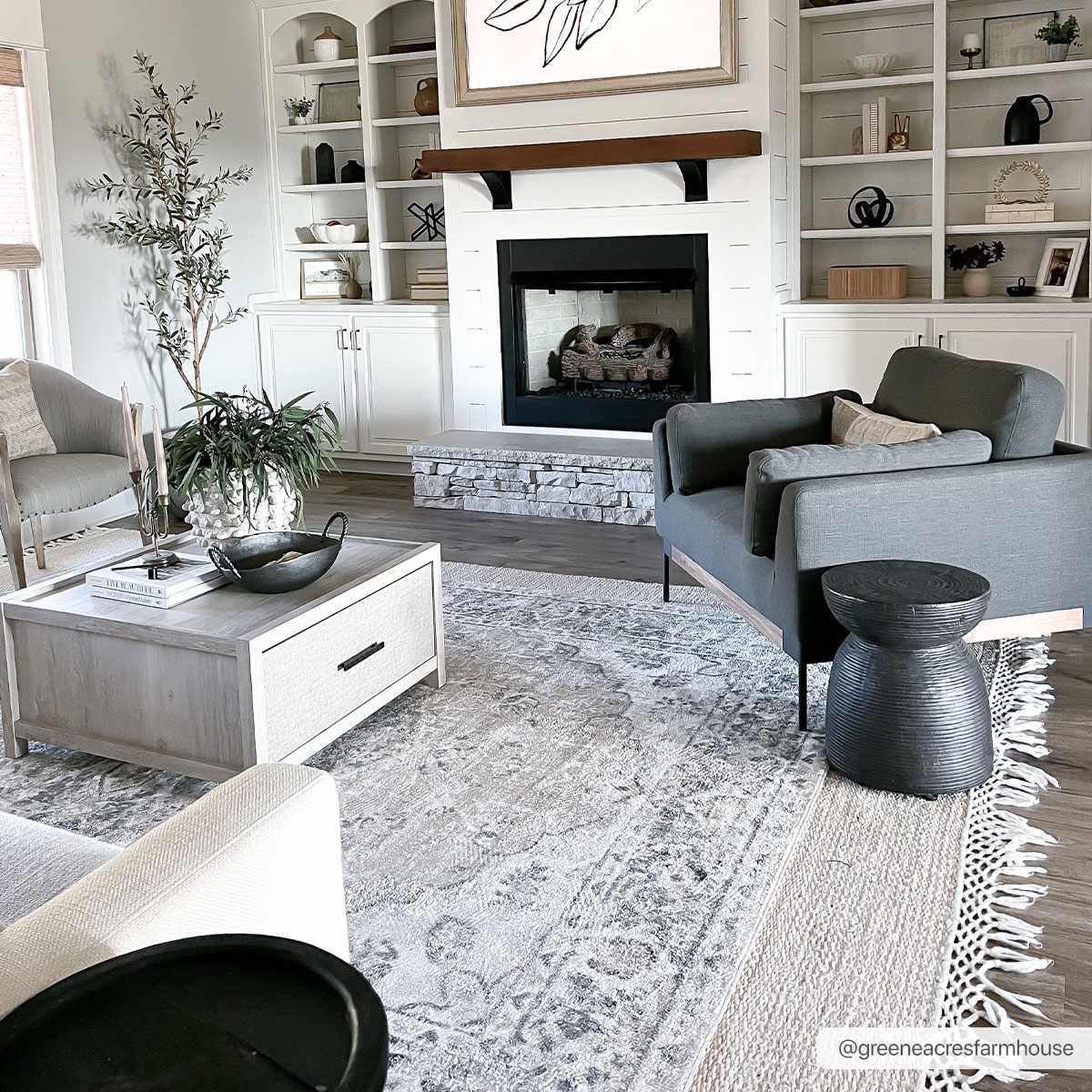 Traditional Medallion design woven Beige, Ivory and Charcoal Washable Rug - Image 6
