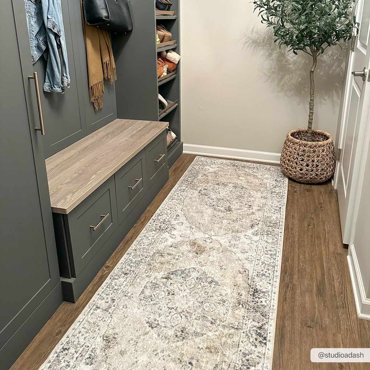 Traditional Medallion design woven Beige, Ivory and Charcoal Washable Rug - Image 8