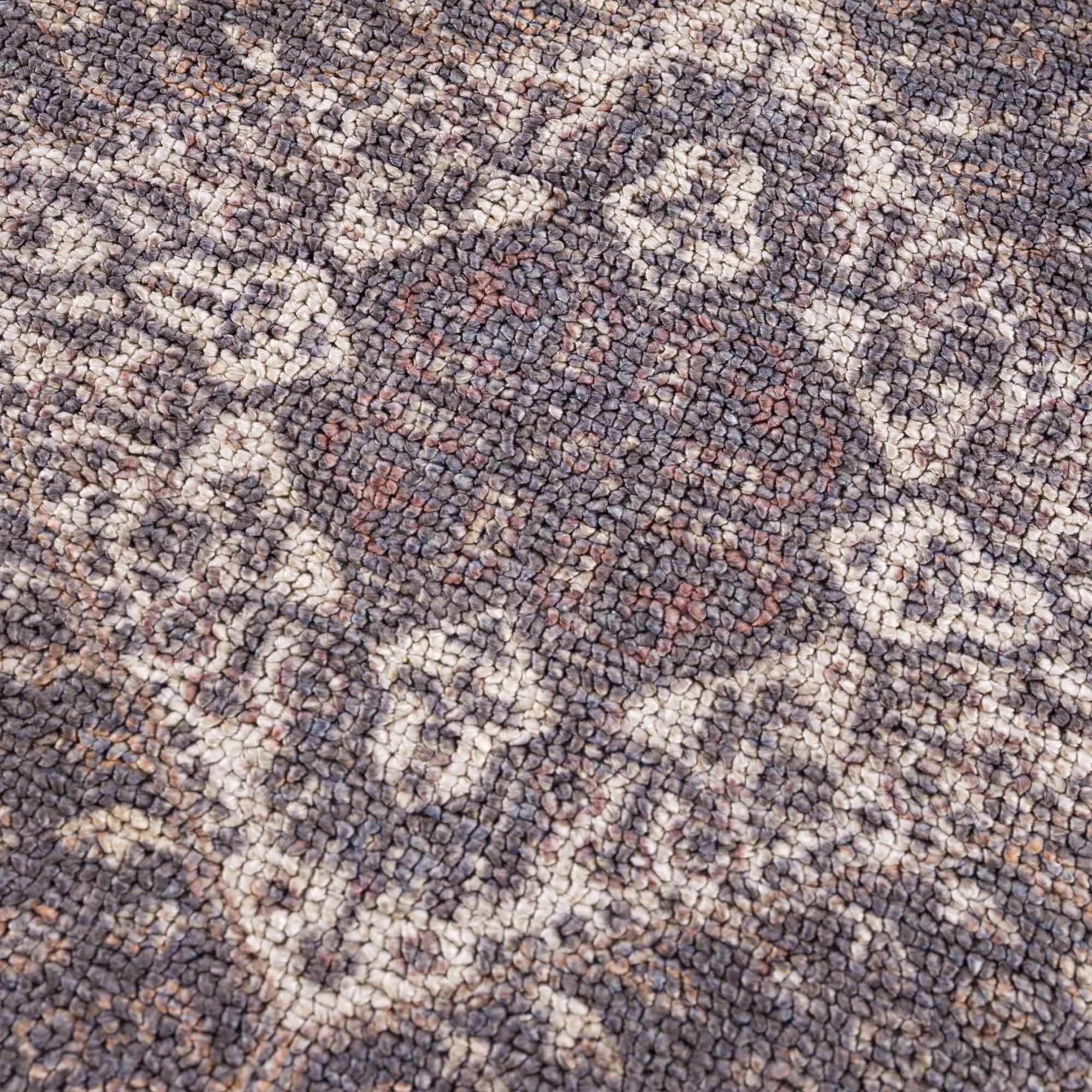 Traditional Oriental Design Beige and Purple Medium pile Area rug - Image 17