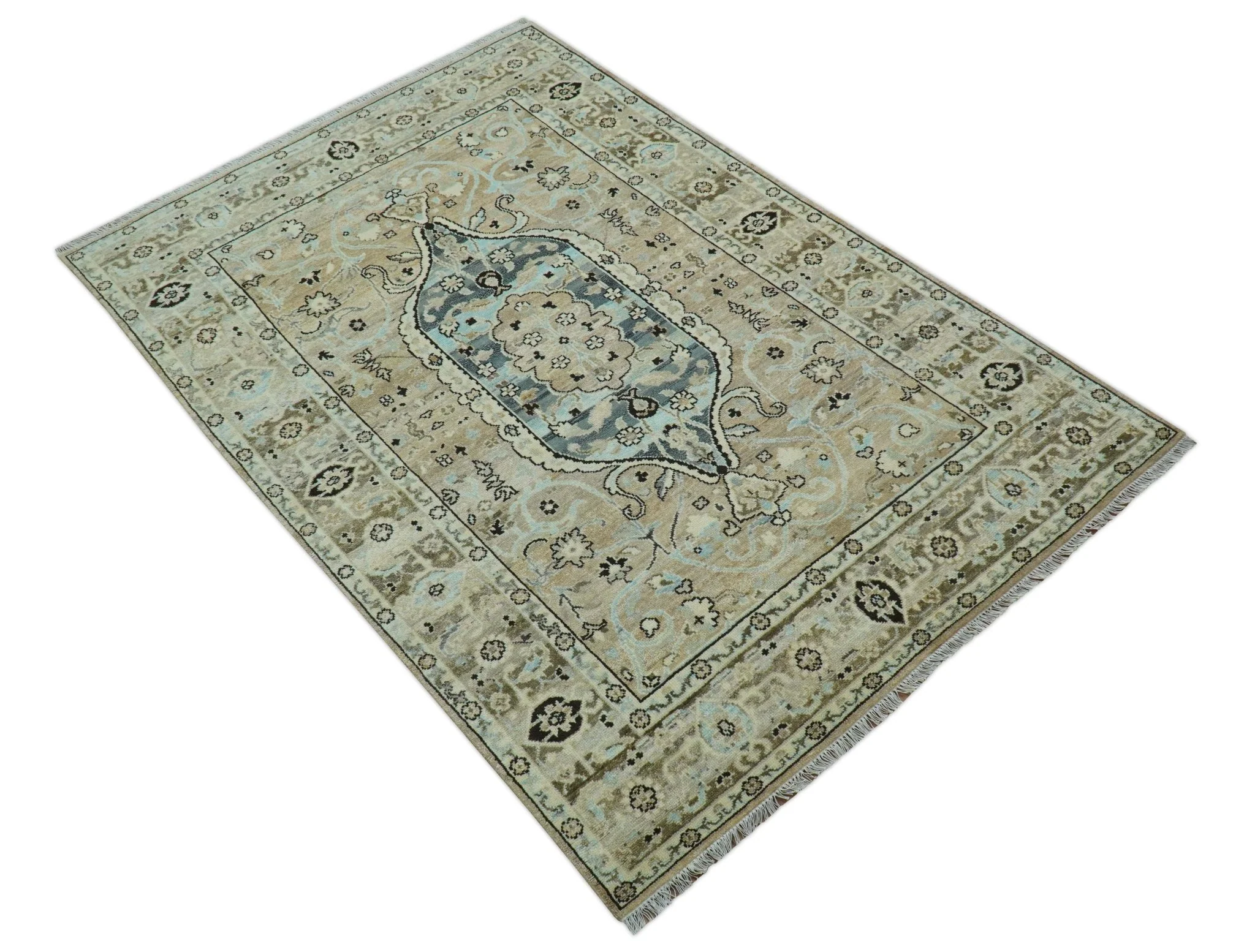 Traditional Oriental Design Beige Hand knotted 6x8.7 Wool Area Rug - Image 10