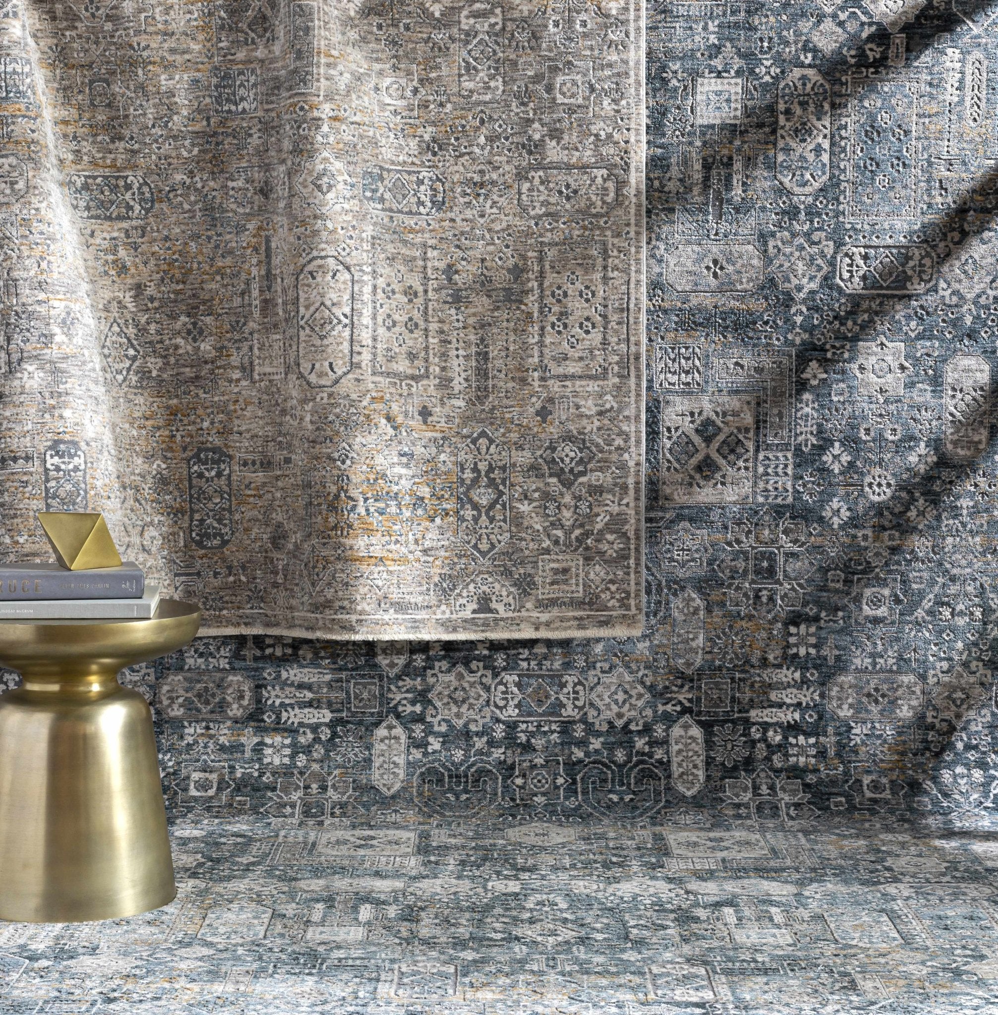 Traditional Style Gray And Charcoal Area Rug - Image 15