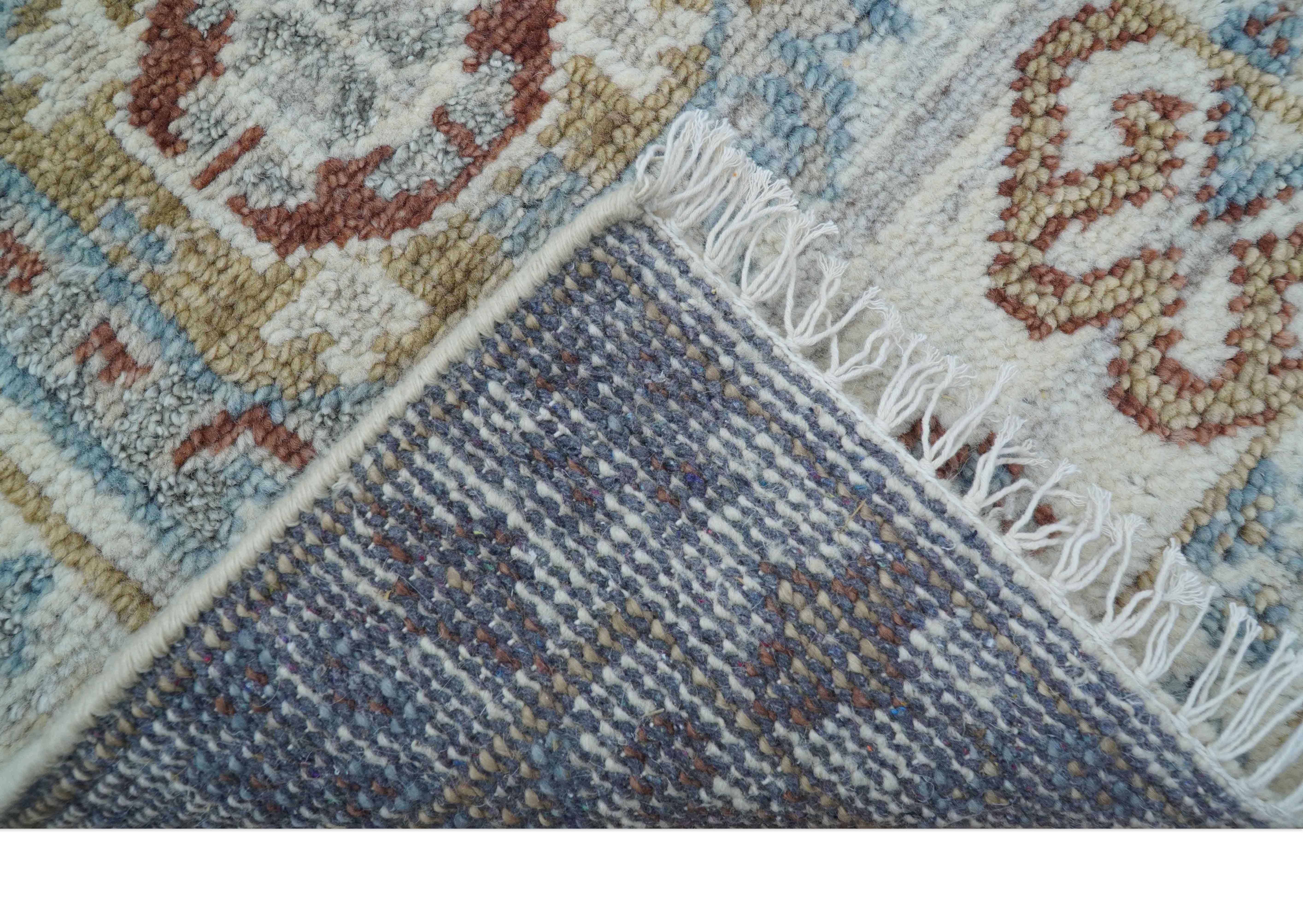Traditional Design Ivory Hand knotted 2x3 Wool Area Rug - Image 3
