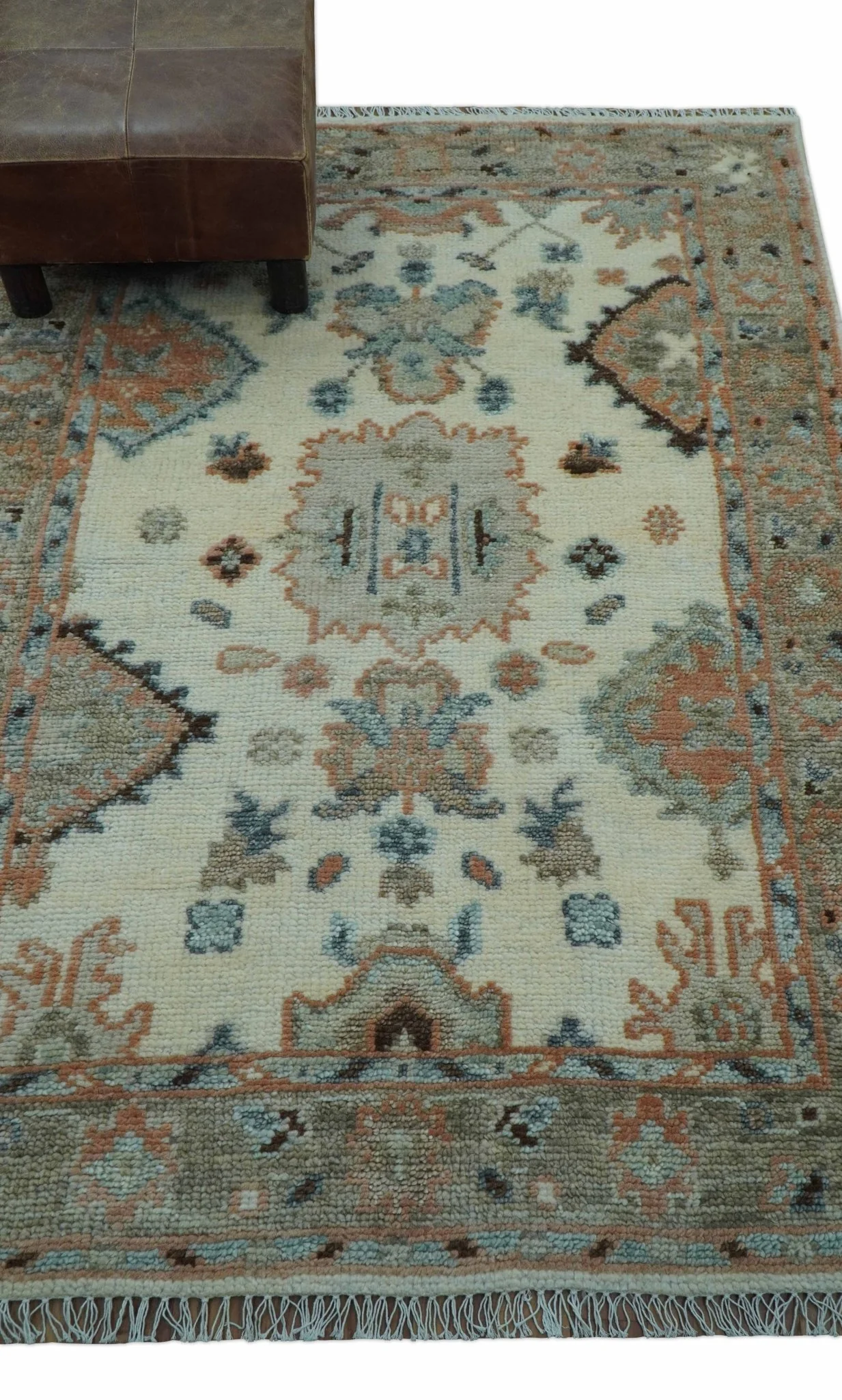Traditional Turkish Design Beige 4x6 Hand knotted Wool Area Rug - Image 3